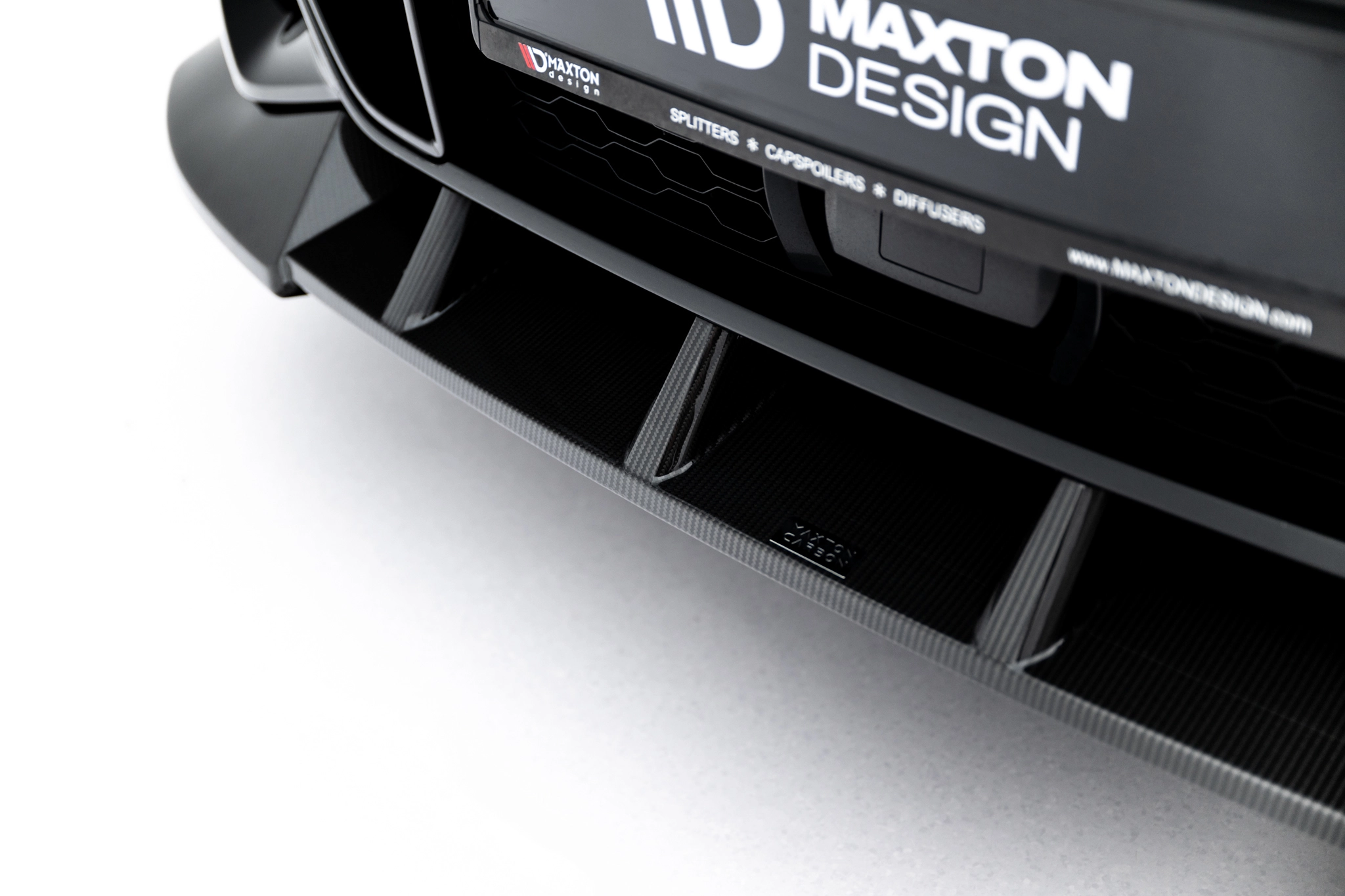 PREPREG CARBON FIBER FRONT SPLITTER SUITABLE FOR BMW X5 M-PACK G05 – MAXTON DESIGN