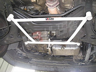 VW GOLF 2/3 ULTRARACING 4-POINT FRONT H-BRACE