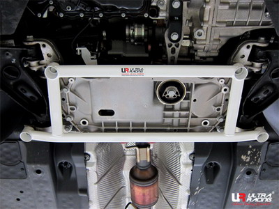 AUDI A3 8P 03+ ULTRARACING 4-POINT FRONT H-BRACE
