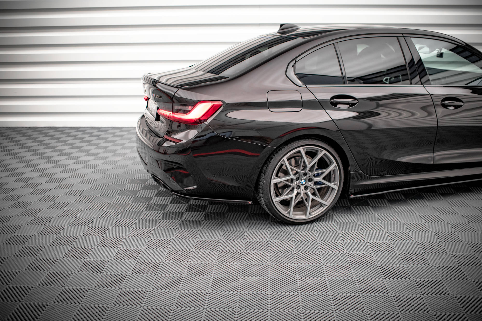Rear Side Splitters V.4 BMW M340i G20 / G21 - 3