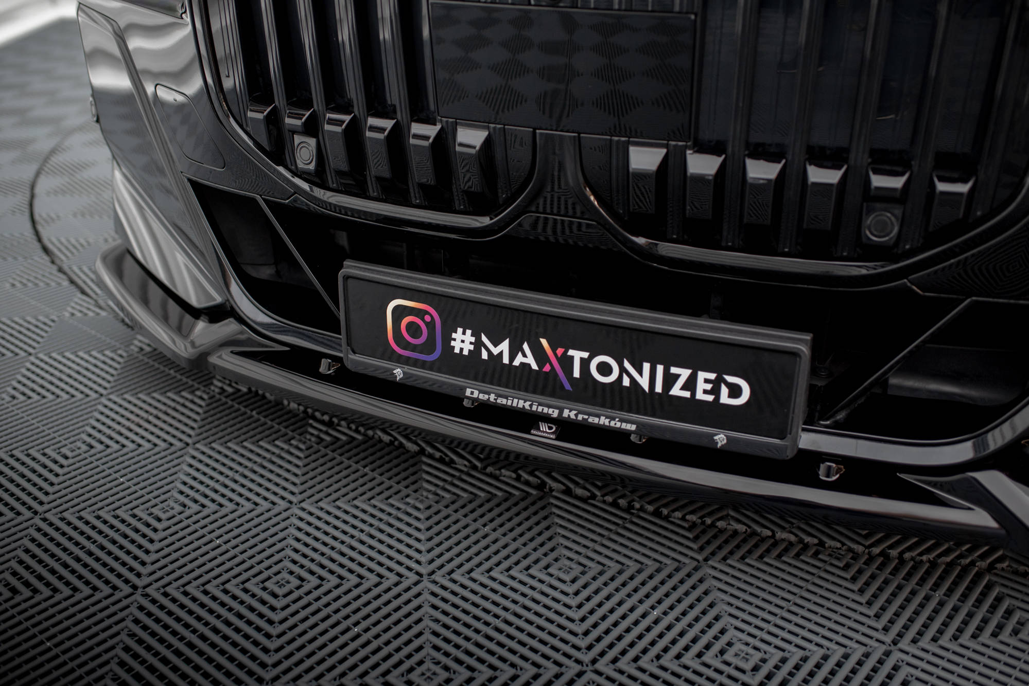 Front Splitter V.2 BMW 7 M-Pack / M760e / i7 M-Pack G70 - 4