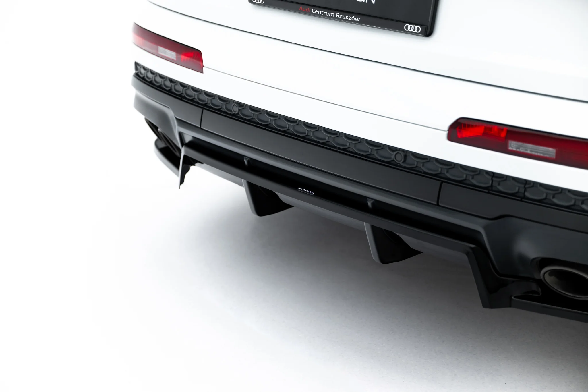 REAR SPLITTER (WITH VERTICAL BARS) SUITABLE FOR AUDI SQ7 MK2 FACELIFT 2 – MAXTON DESIGN