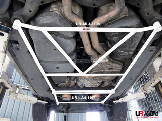 VW TOUAREG 5.0 V10 02+ ULTRARACING 4-POINT MID LOWER H-BRACE