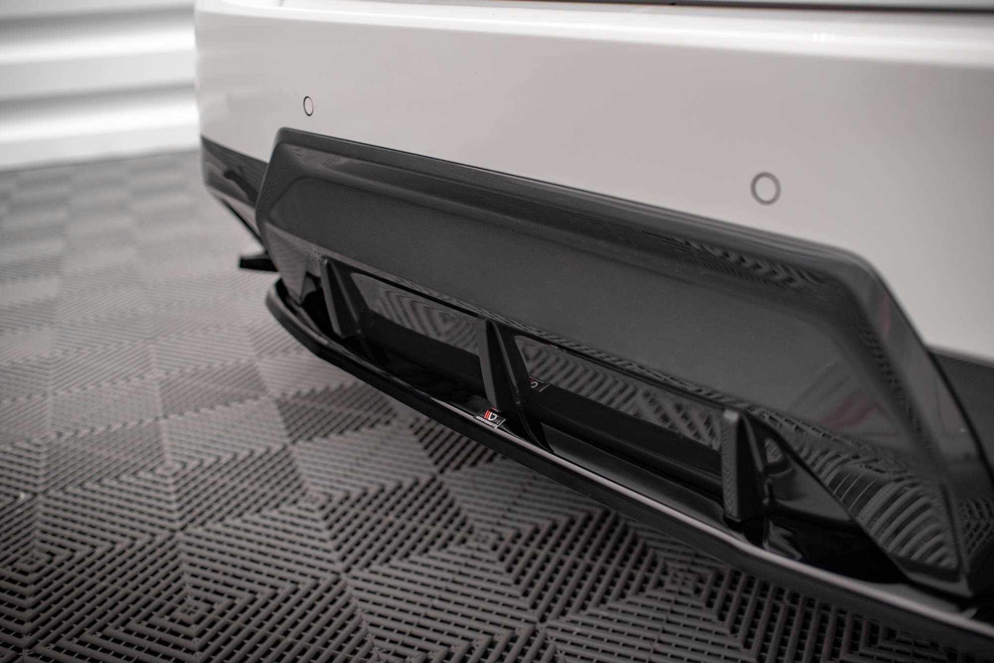 Central Rear Splitter BMW 2 Coupe M-Pack G42 - 4