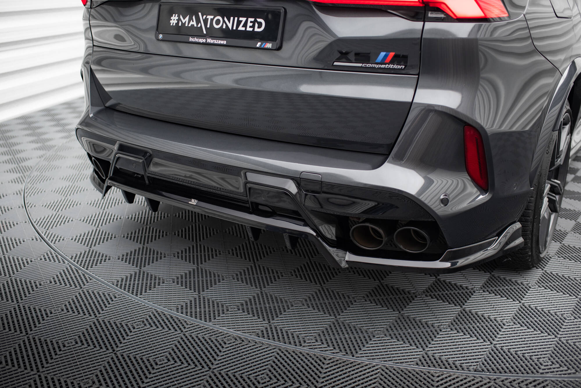 Central Rear Splitter (Vertical Bars) BMW X5 M F95 Facelift - 4