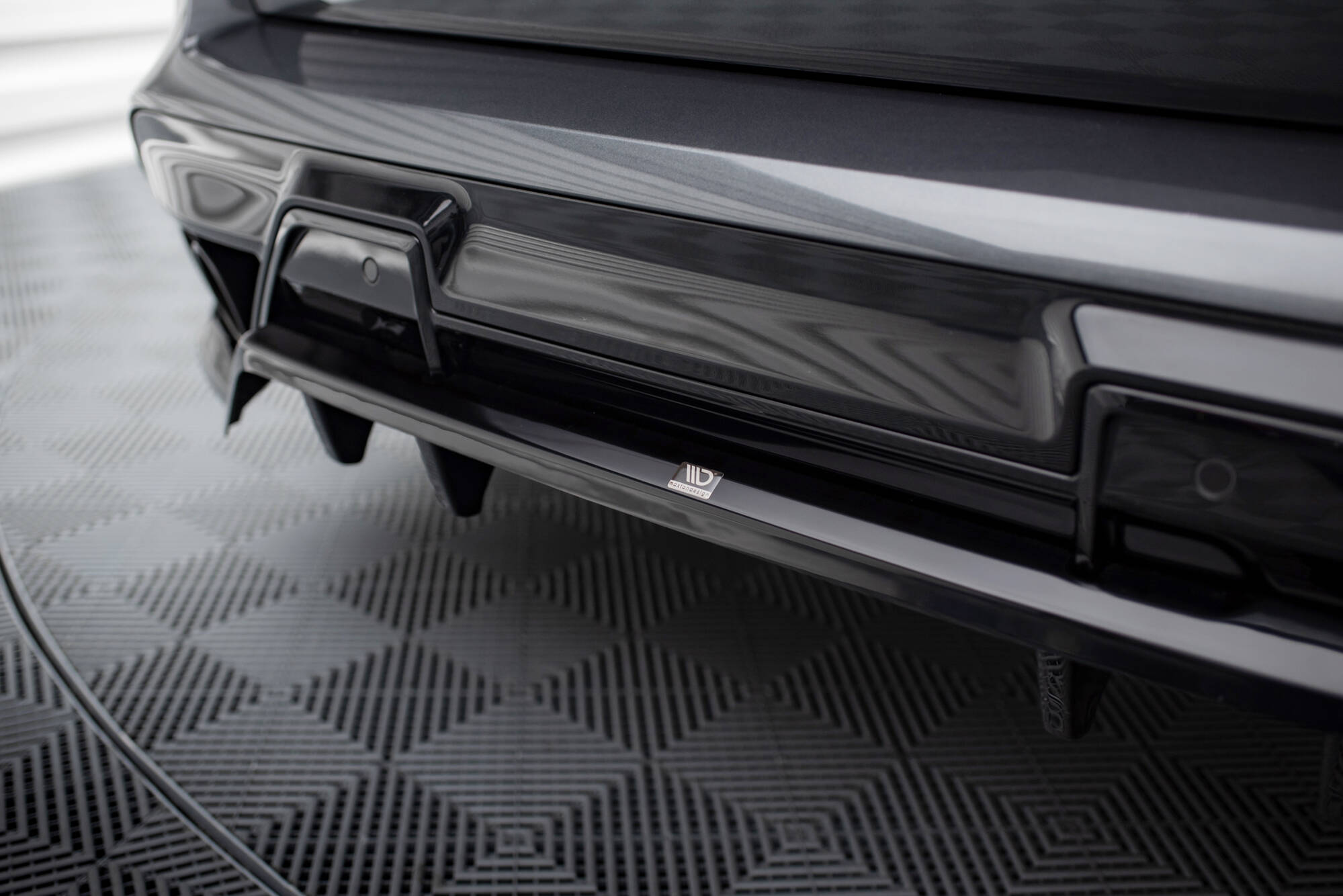 Central Rear Splitter (Vertical Bars) BMW X5 M F95 Facelift - 3