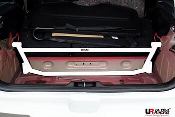 RENAULT CLIO C 05+ ULTRARACING 4-POINT REAR TRUNK BRACE