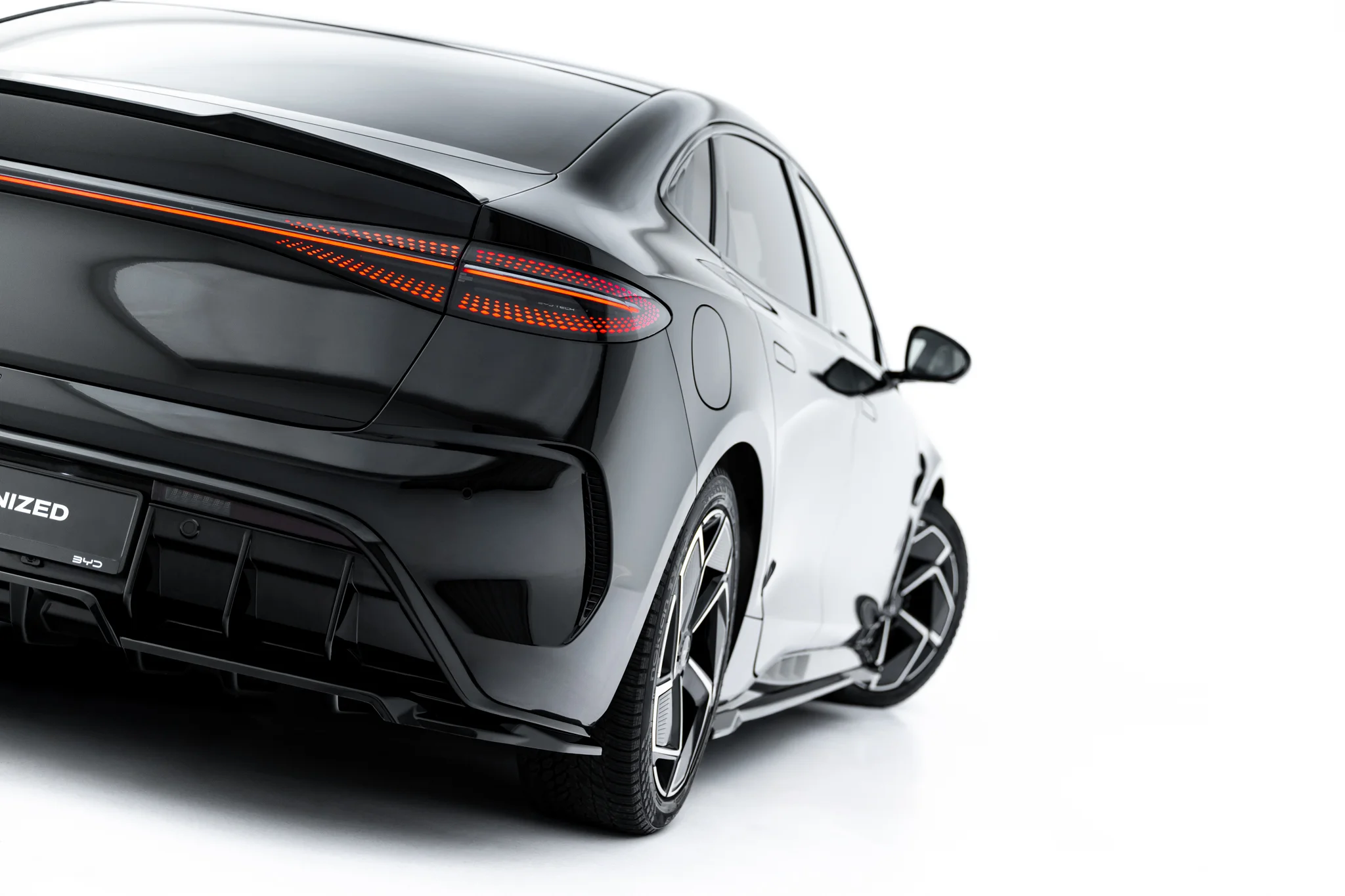 REAR SPLITTER (WITH VERTICAL BARS) SUITABLE FOR BYD SEAL MK1 – MAXTON DESIGN