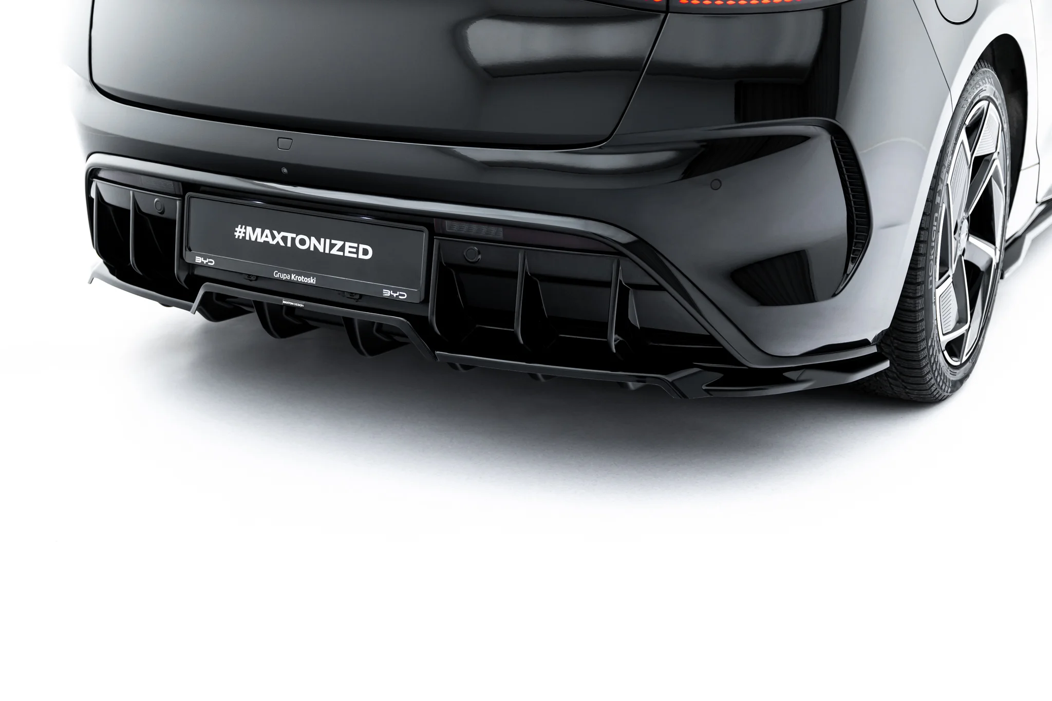 REAR SPLITTER (WITH VERTICAL BARS) SUITABLE FOR BYD SEAL MK1 – MAXTON DESIGN - 5