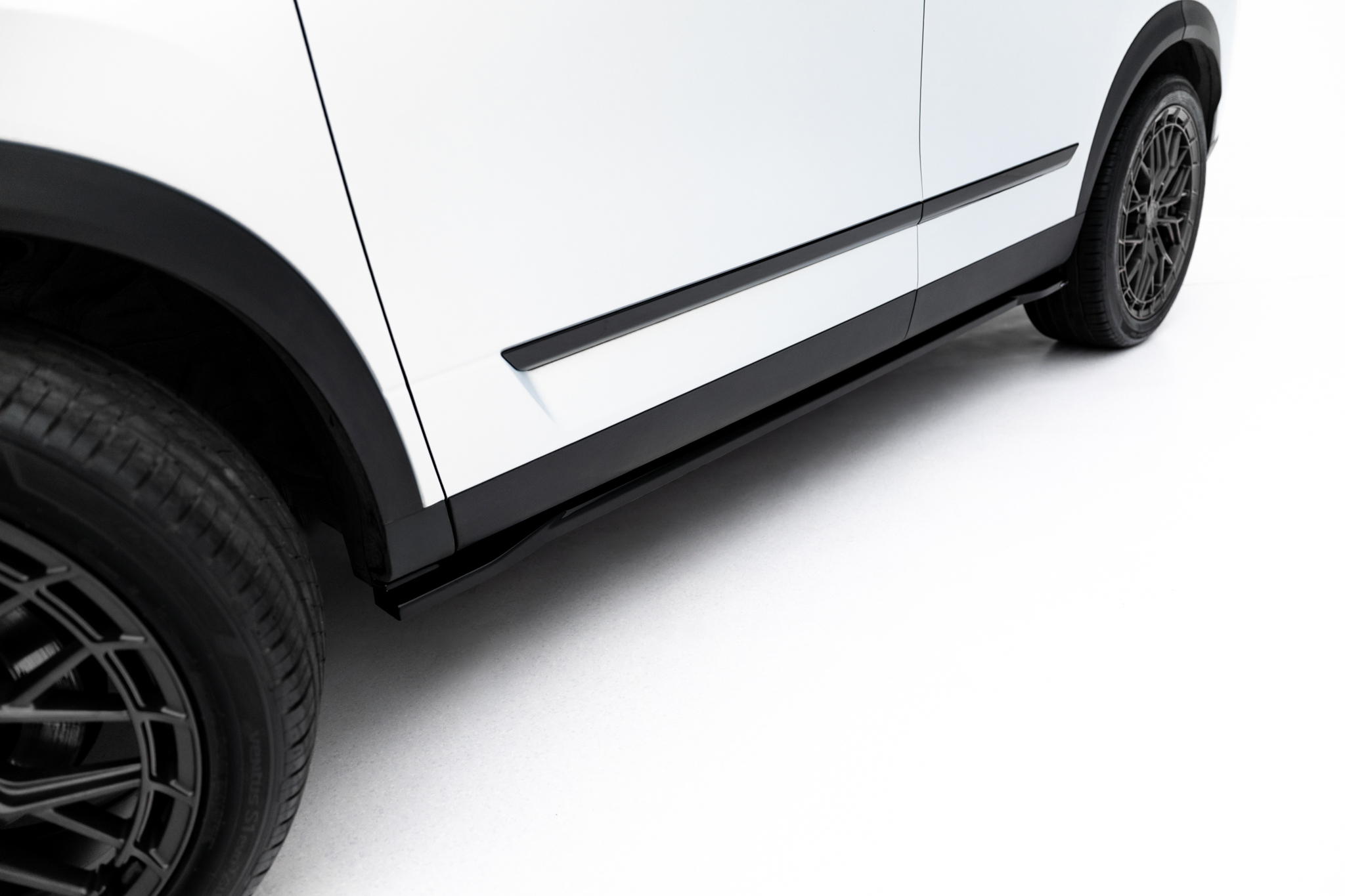 SIDE SKIRTS DIFFUSERS SUITABLE FOR JAECOO 7 MK1 – MAXTON DESIGN