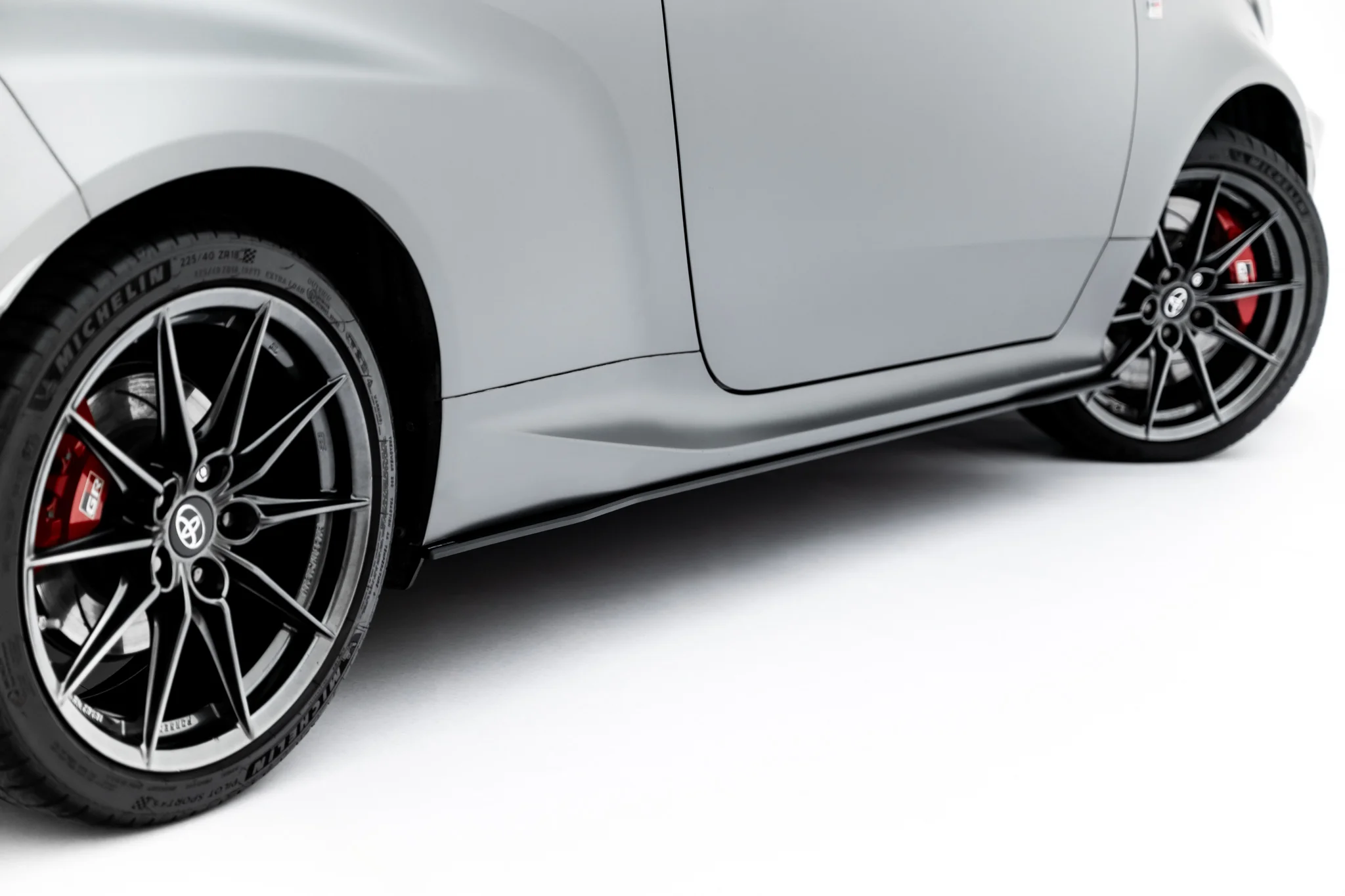 STREET PRO SIDE SKIRTS DIFFUSERS SUITABLE FOR TOYOTA GR YARIS MK4 FACELIFT – MAXTON DESIGN - 5