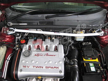 ALFA ROMEO 147 ULTRARACING 2-POINT FRONT UPPER STRUTBAR