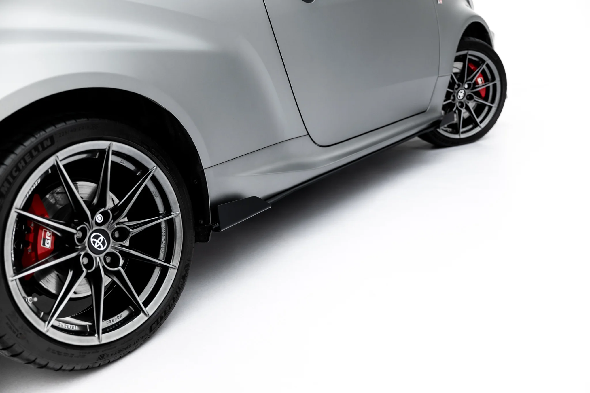 STREET PRO SIDE SKIRTS DIFFUSERS + FLAPS SUITABLE FOR TOYOTA GR YARIS MK4 FACELIFT – MAXTON DESIGN - 7