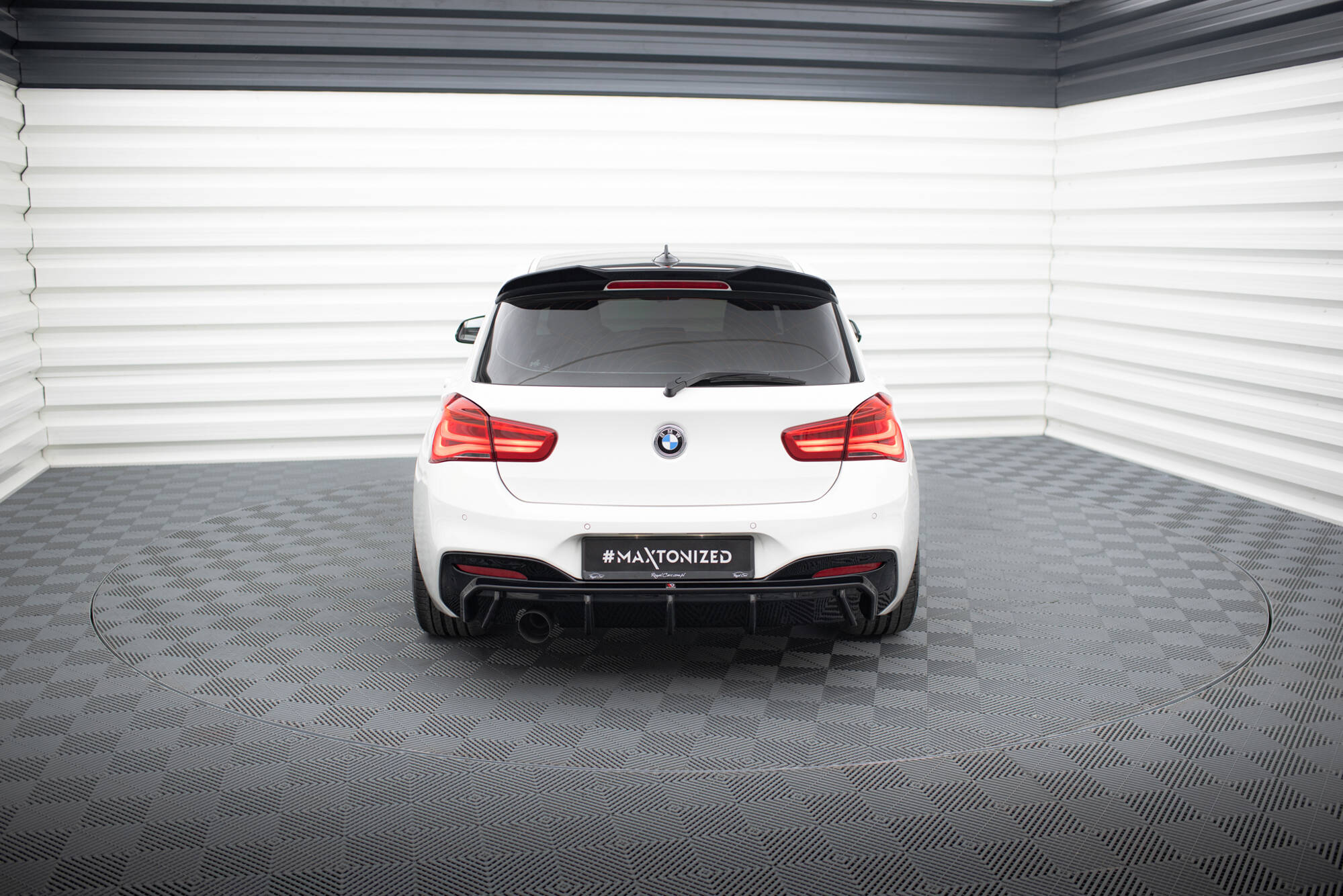Rear Valance BMW 1 M-Pack F20 Facelift (Version with single exhaust on one side) - 3