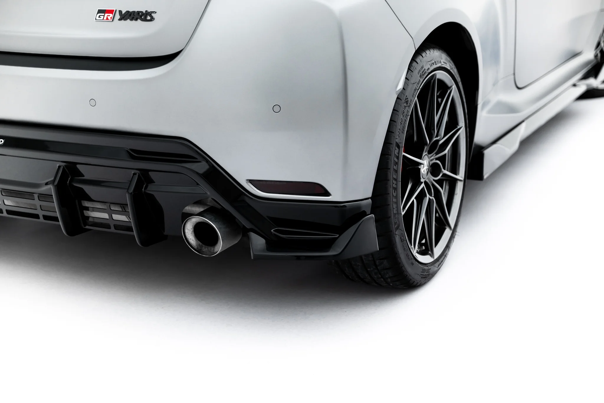 REAR SIDE SPLITTERS V.4 SUITABLE FOR TOYOTA GR YARIS MK4 FACELIFT – MAXTON DESIGN - 2