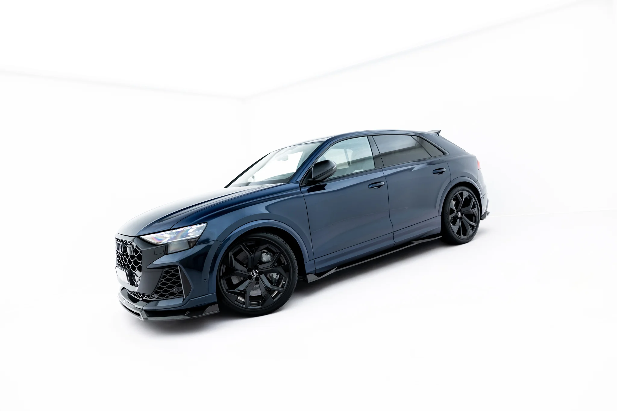 PREPREG CARBON FIBER SIDE SKIRTS SUITABLE FOR AUDI RSQ8 MK1 FACELIFT – MAXTON DESIGN - 4