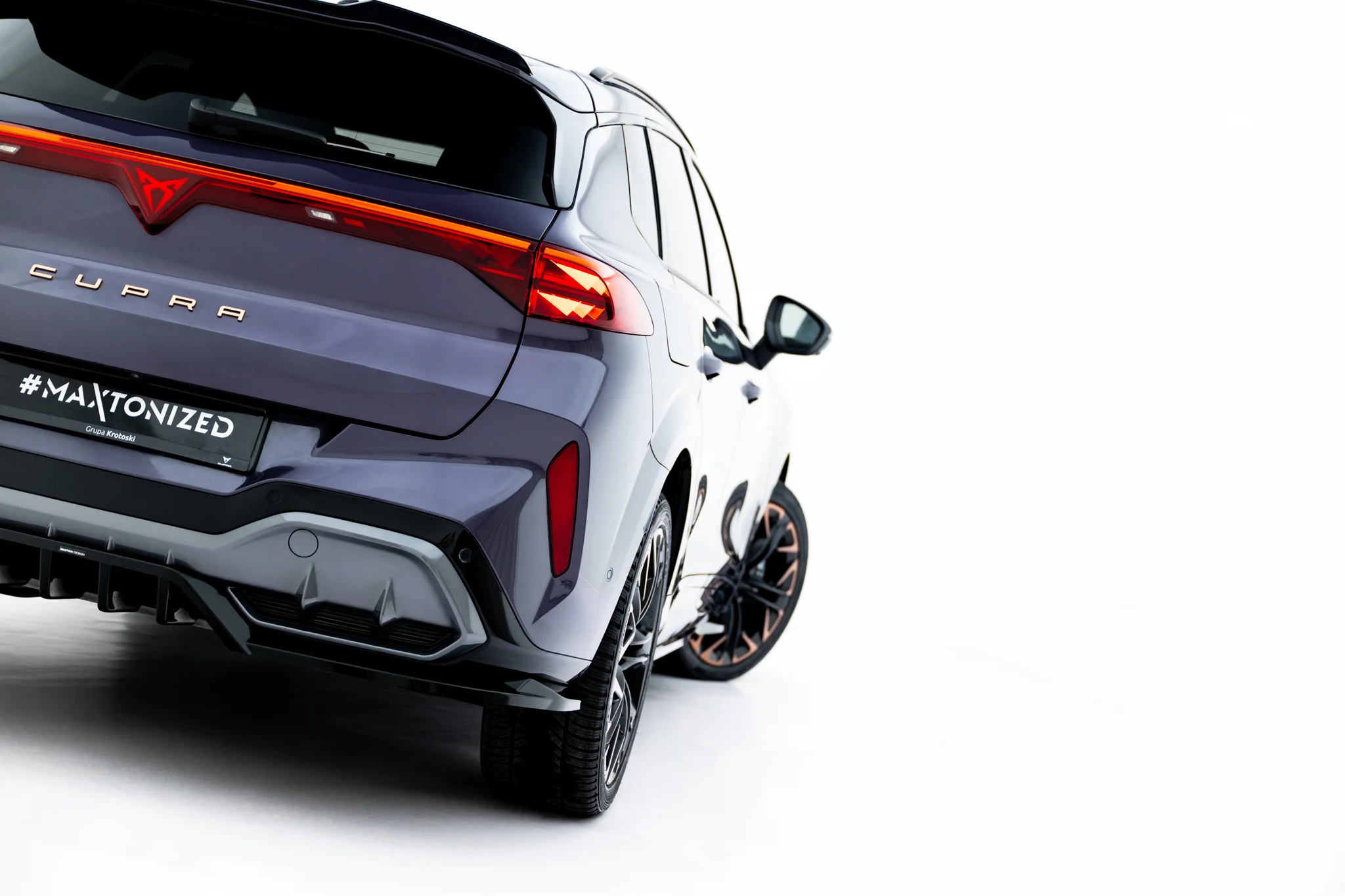 REAR SPLITTER (WITH VERTICAL BARS) V.4 SUITABLE FOR CUPRA TERRAMAR MK1 (VERSION WITH TOWBAR) – MAXTON DESIGN - 2