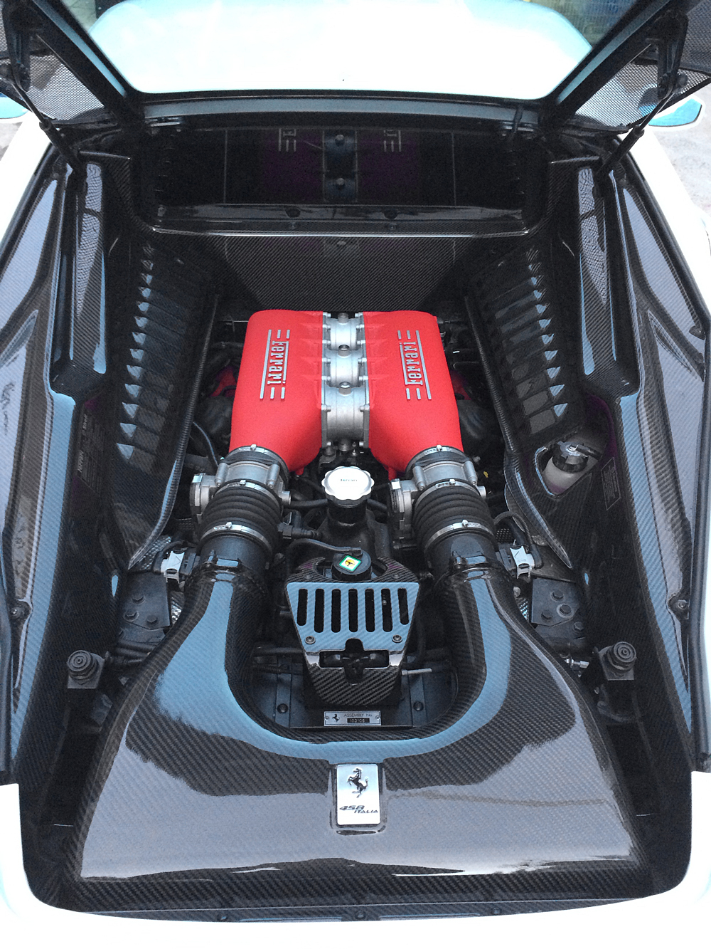 AGENCY POWER CARBON FIBER ENGINE LOCK COVER FERRARI 458 10-14