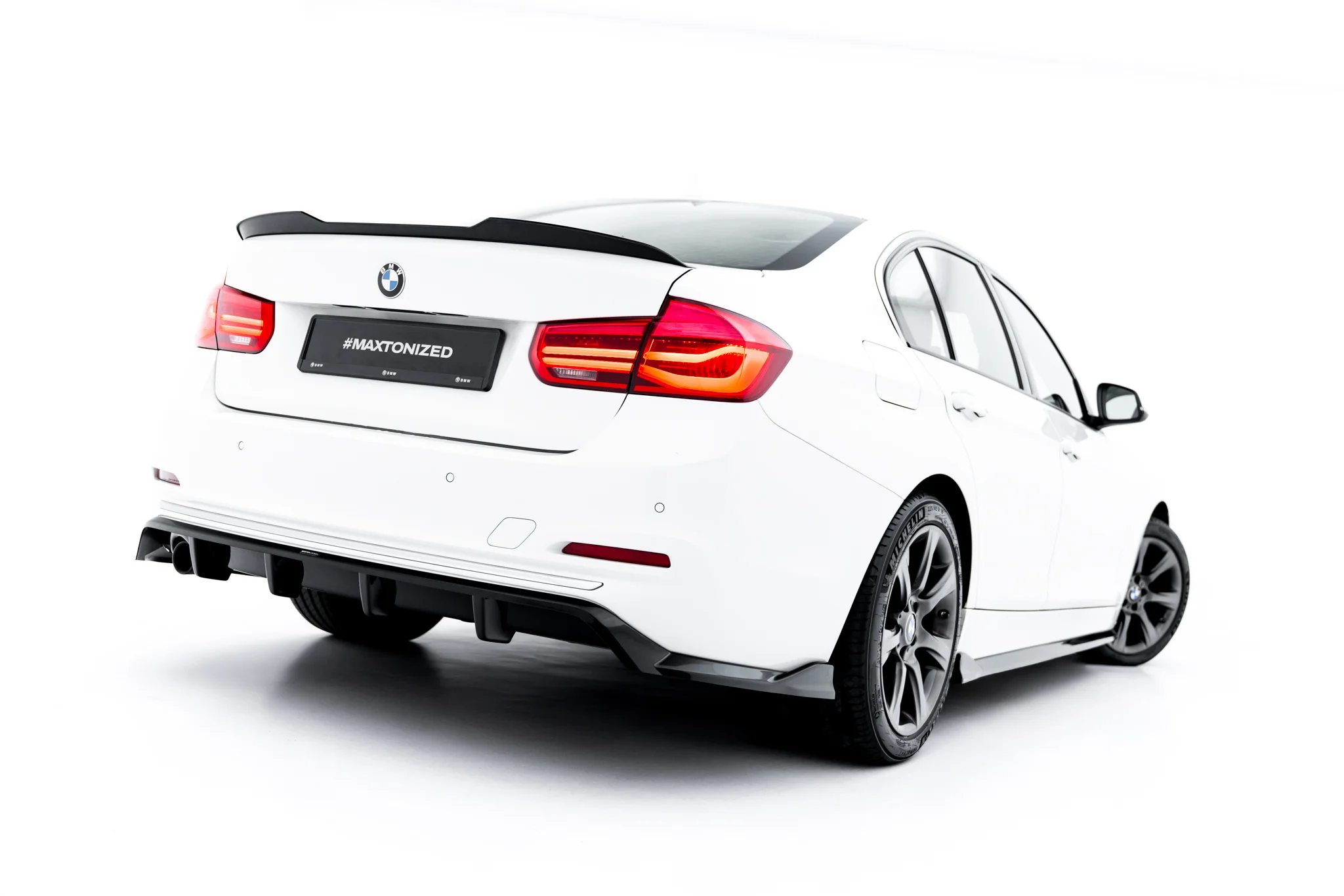 REAR SPLITTER (WITH VERTICAL BARS) SUITABLE FOR BMW 3 SPORTLINE SEDAN / TOURING F30 / F31 – MAXTON DESIGN - 6