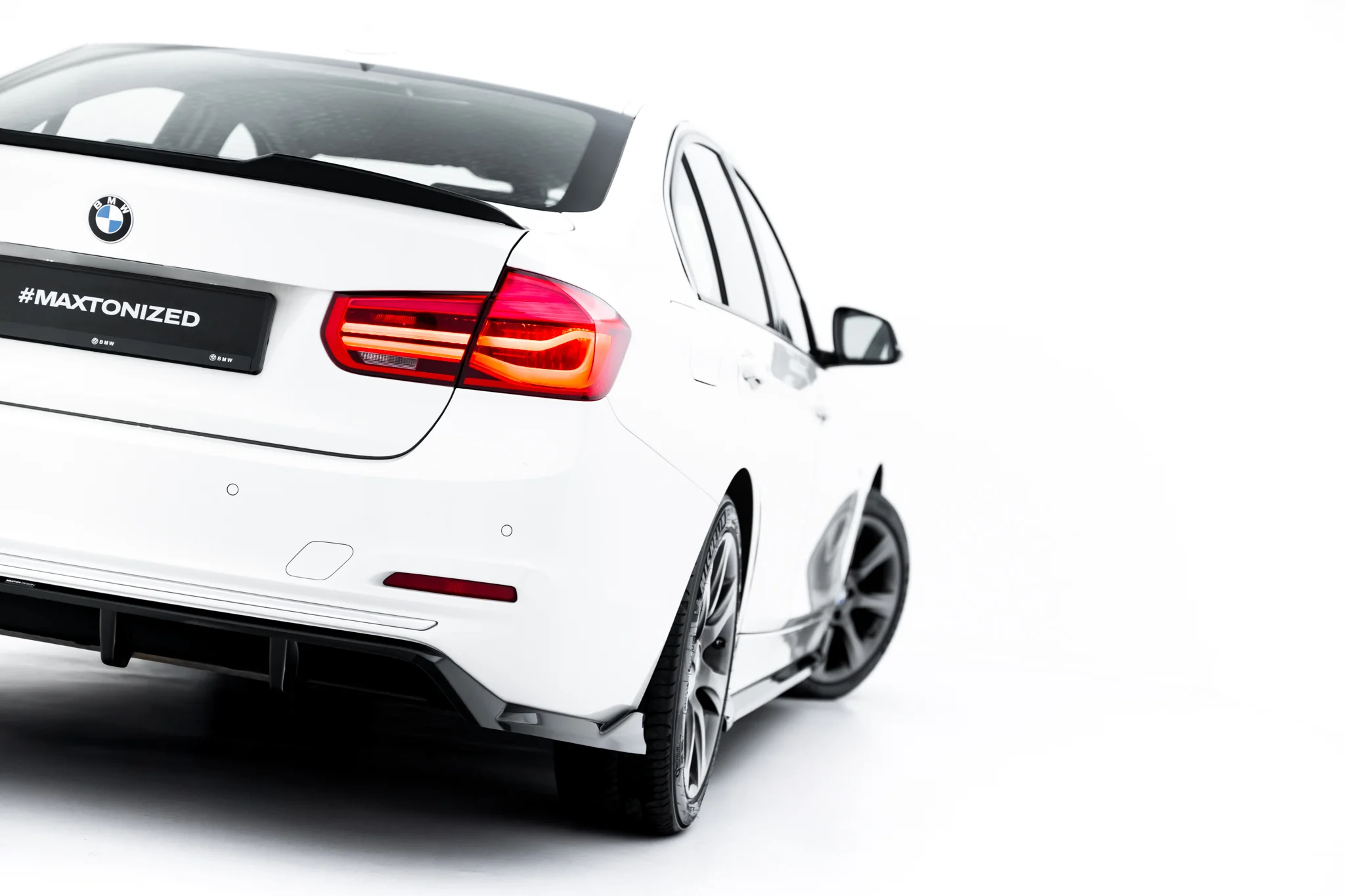 REAR SPLITTER (WITH VERTICAL BARS) SUITABLE FOR BMW 3 SPORTLINE SEDAN / TOURING F30 / F31 – MAXTON DESIGN - 7