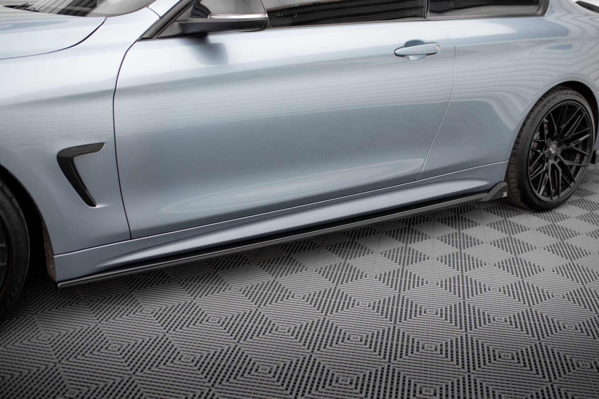Side Skirts Diffusers V.2 BMW 4 Coupe / Gran Coupe / Cabrio M-Pack F32 / F36 / F33 - 2