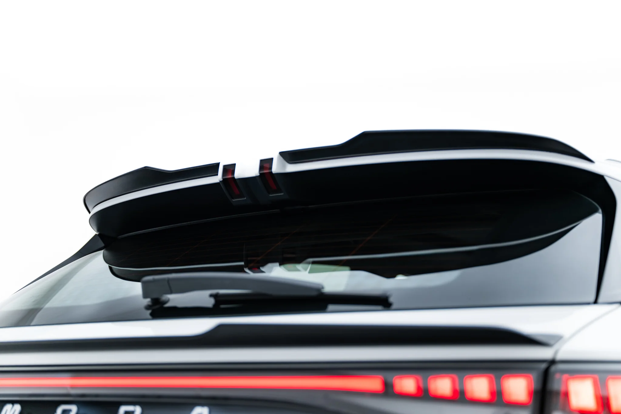 UPPER SPOILER CAP SUITABLE FOR OMODA 9 MK1 – MAXTON DESIGN - 3