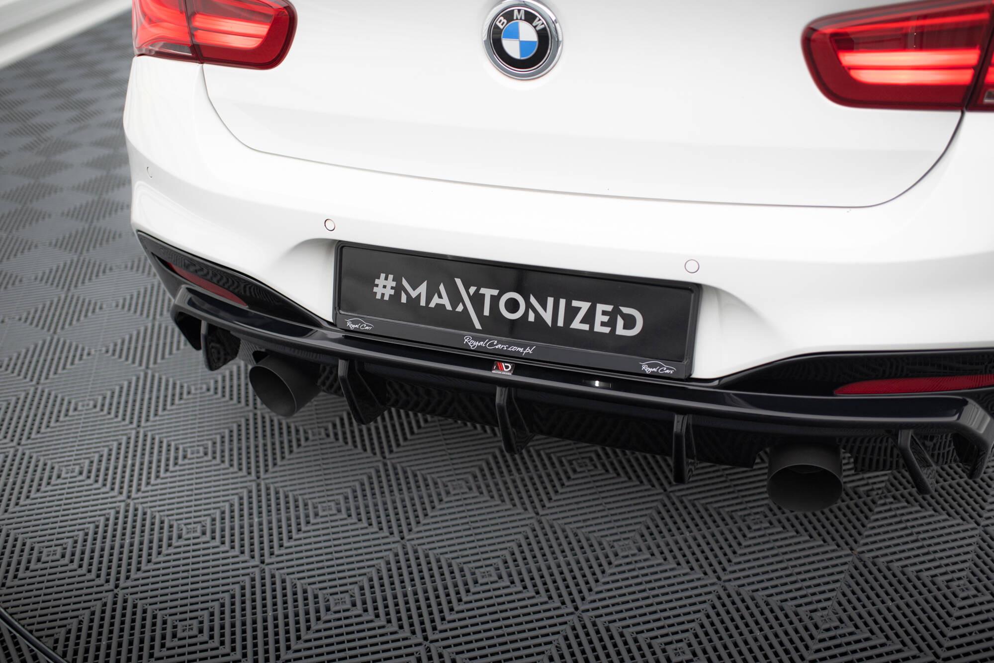 Rear Valance V.3 BMW M140i F20 Facelift - 4