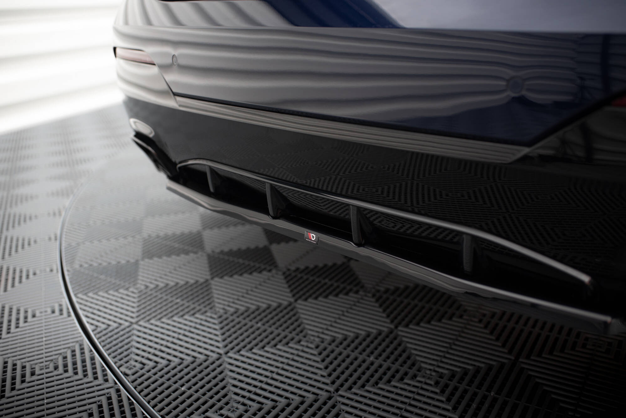 Central Rear Splitter BMW 4 M440i G22 / G23 - 5