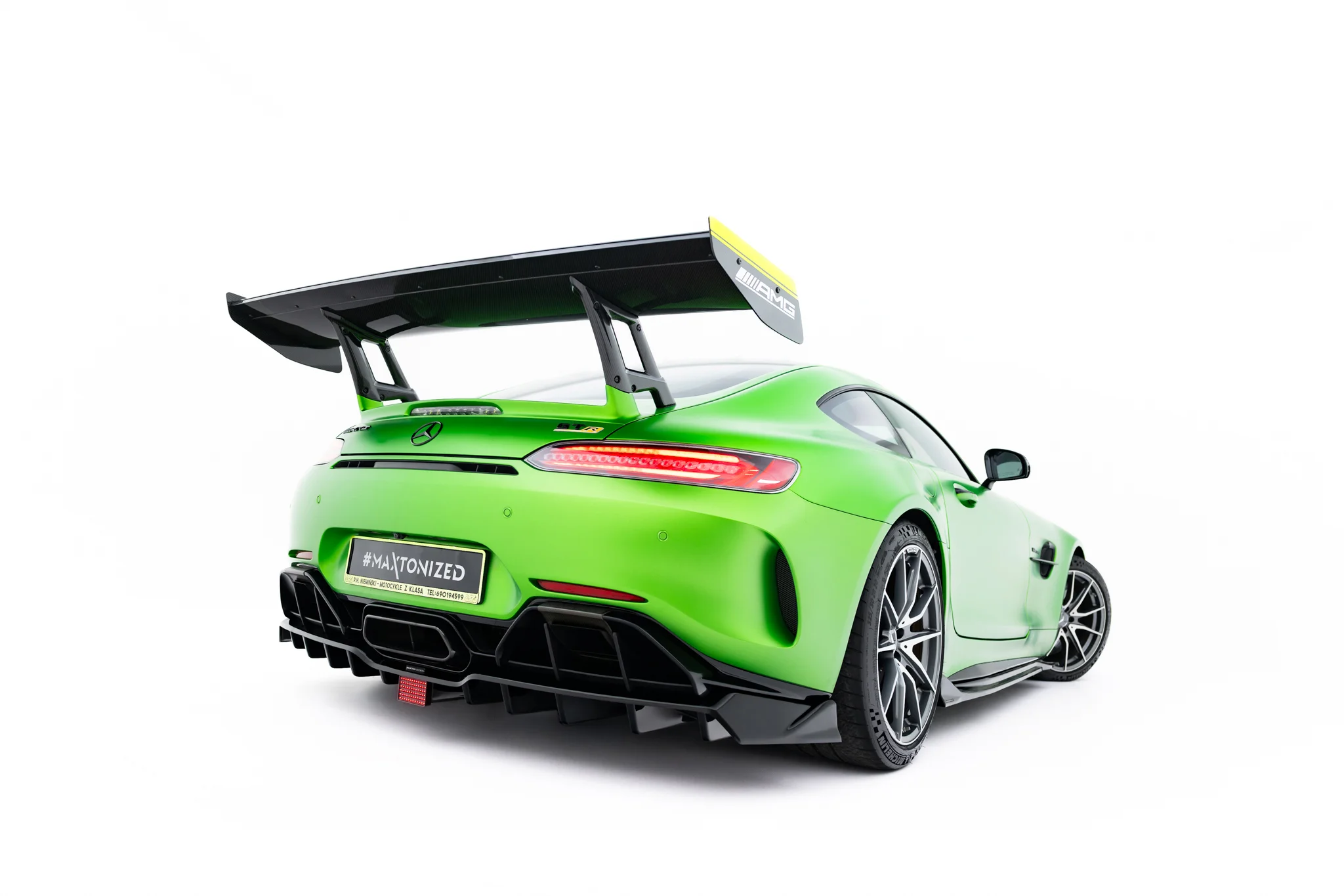 REAR SPLITTER (WITH VERTICAL BARS) + LED SUITABLE FOR MERCEDES-AMG GT R C190 FACELIFT – MAXTON DESIGN - 2