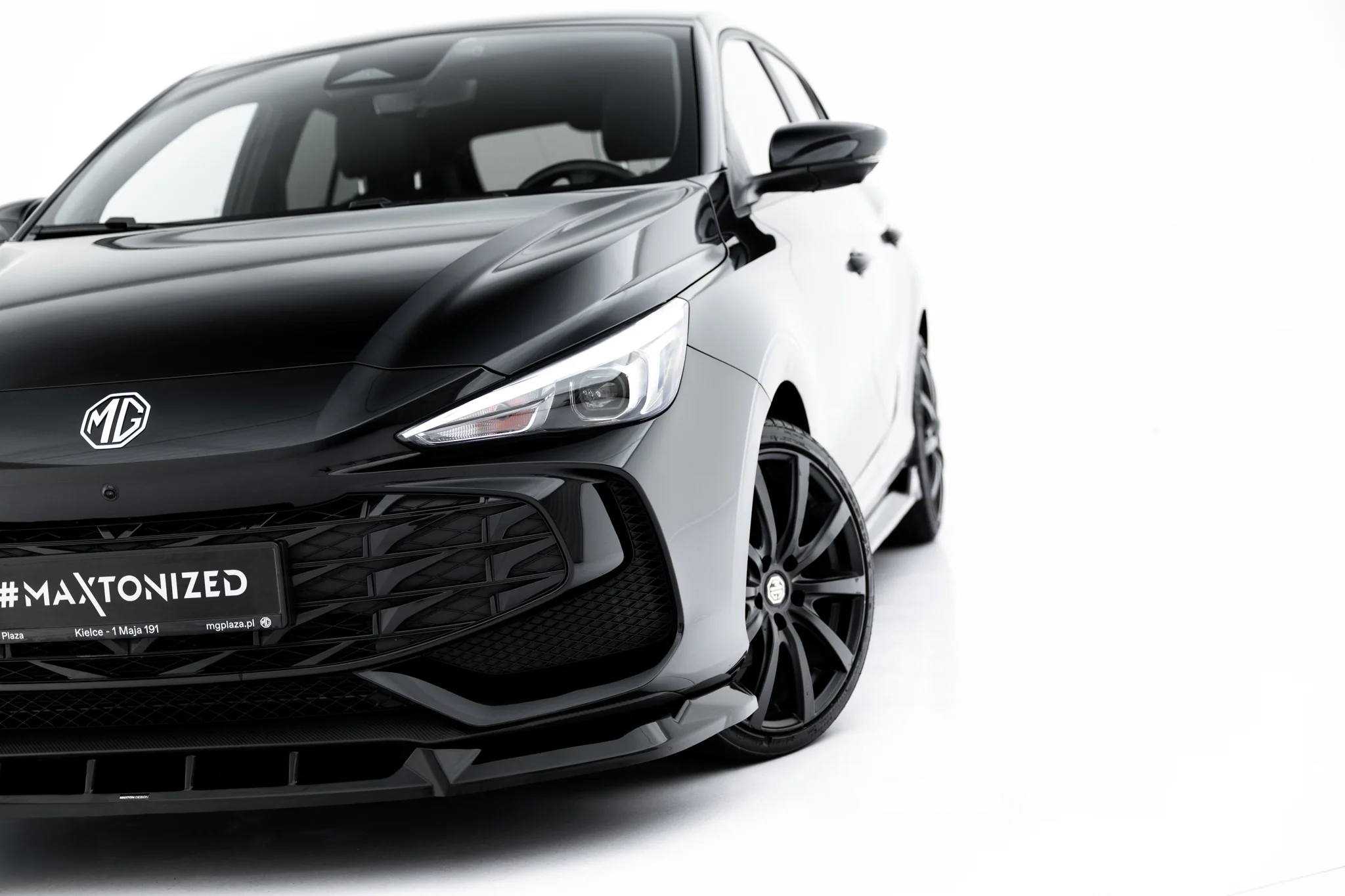 FRONT SPLITTER V.2 SUITABLE FOR MG 3 MK1 – MAXTON DESIGN - 4