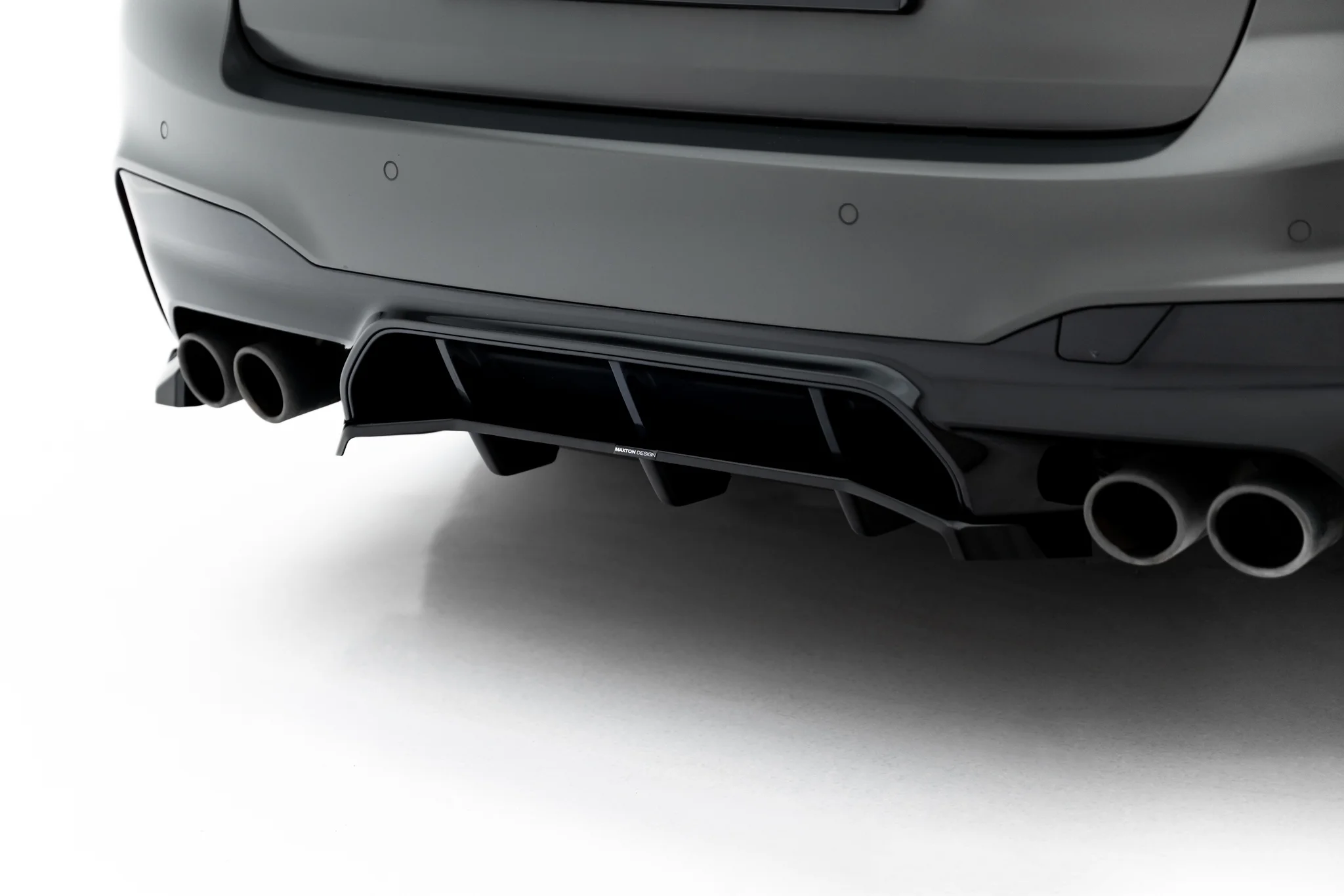 REAR SPLITTER (WITH VERTICAL BARS) SUITABLE FOR BMW M5 F90 / F90 FACELIFT – MAXTON DESIGN - 2