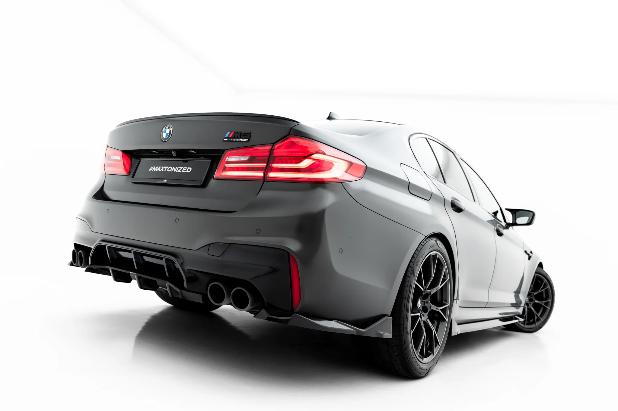 REAR SPLITTER (WITH VERTICAL BARS) SUITABLE FOR BMW M5 F90 / F90 FACELIFT – MAXTON DESIGN