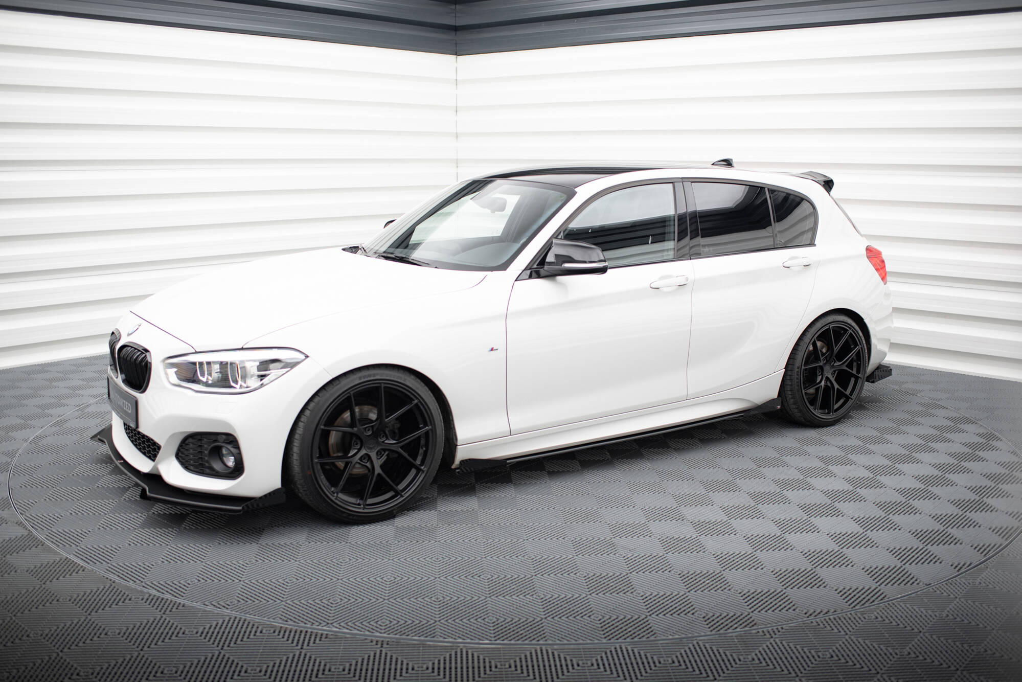 Side Flaps BMW 1 F20 M135i / M140i / M-Pack - 2