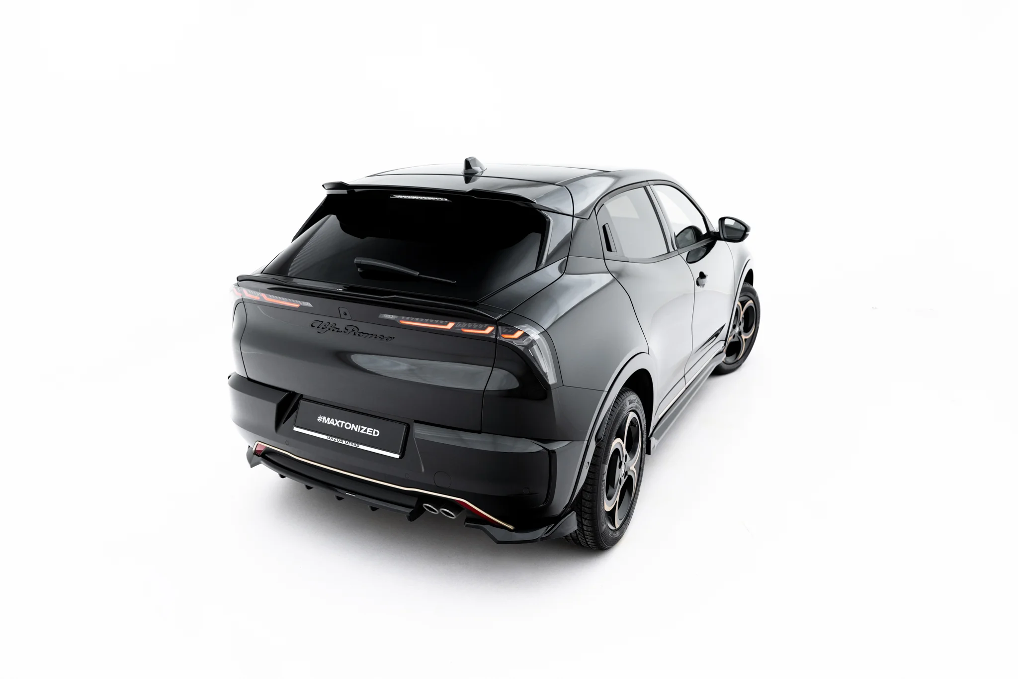 UPPER SPOILER CAP SUITABLE FOR ALFA ROMEO JUNIOR MK1 – MAXTON DESIGN - 4