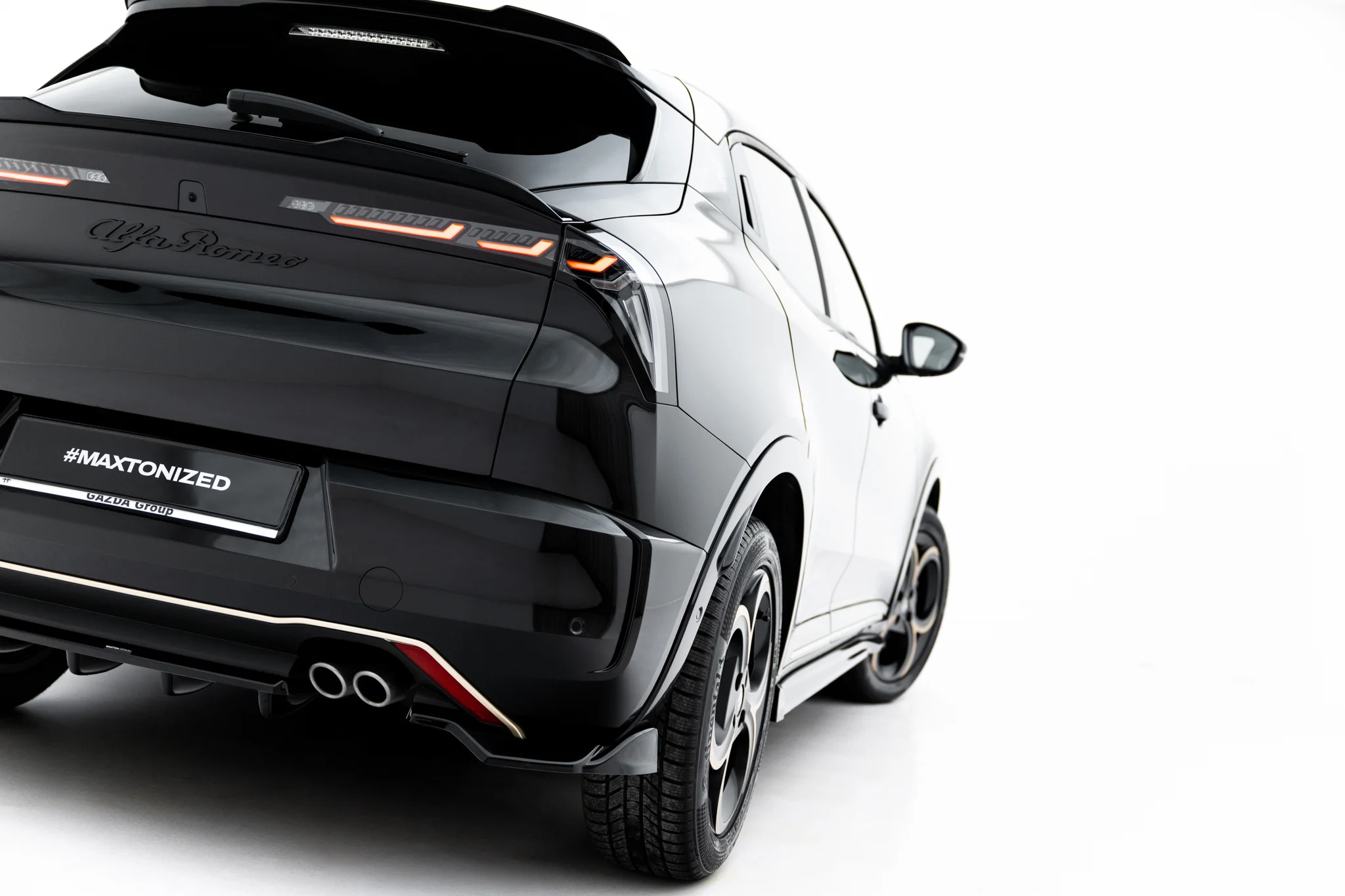 REAR SPLITTER (WITH VERTICAL BARS) SUITABLE FOR ALFA ROMEO JUNIOR MK1 – MAXTON DESIGN - 7