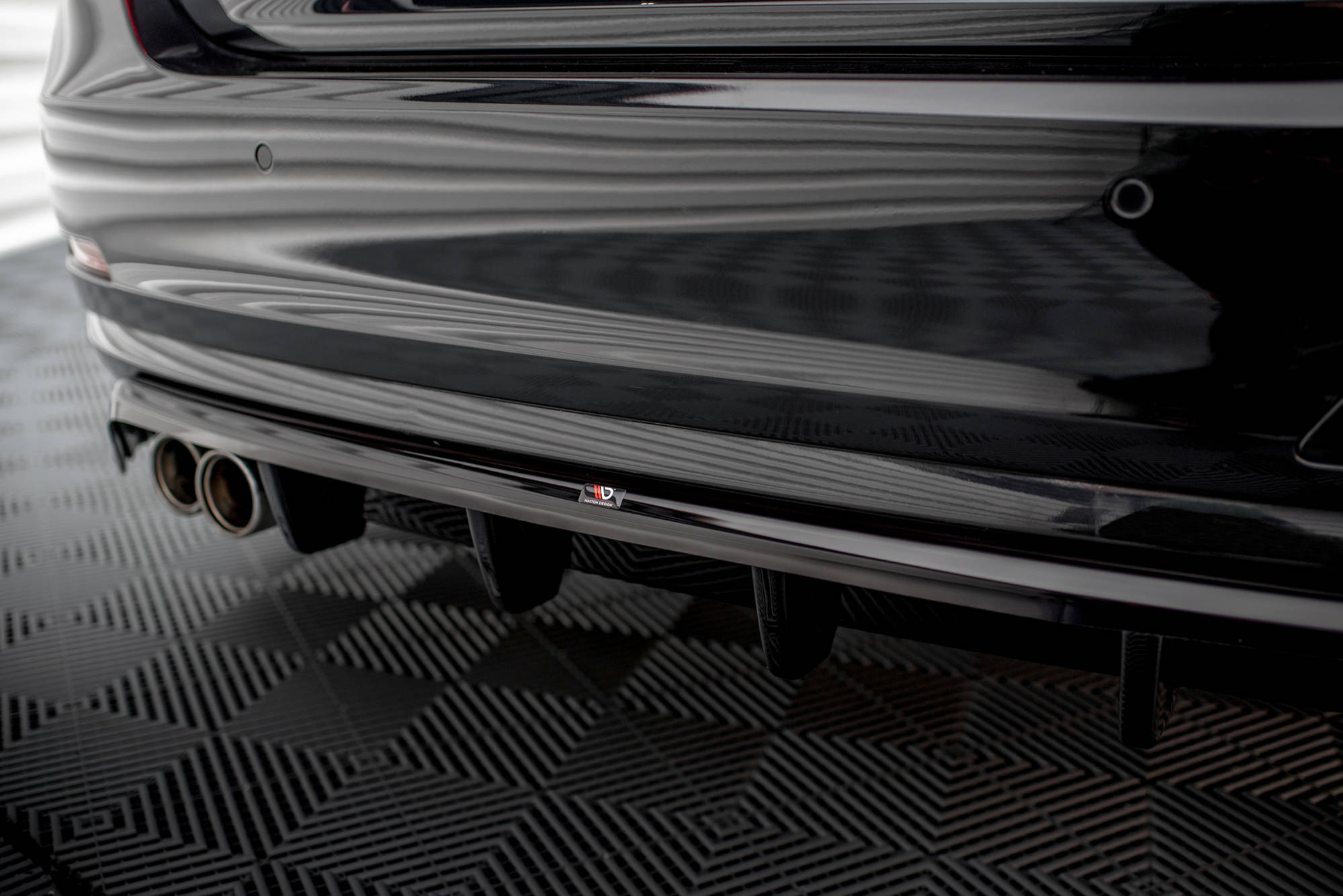 Central Rear Splitter (Vertical Bars) BMW 4 Gran Coupe F36 - 4