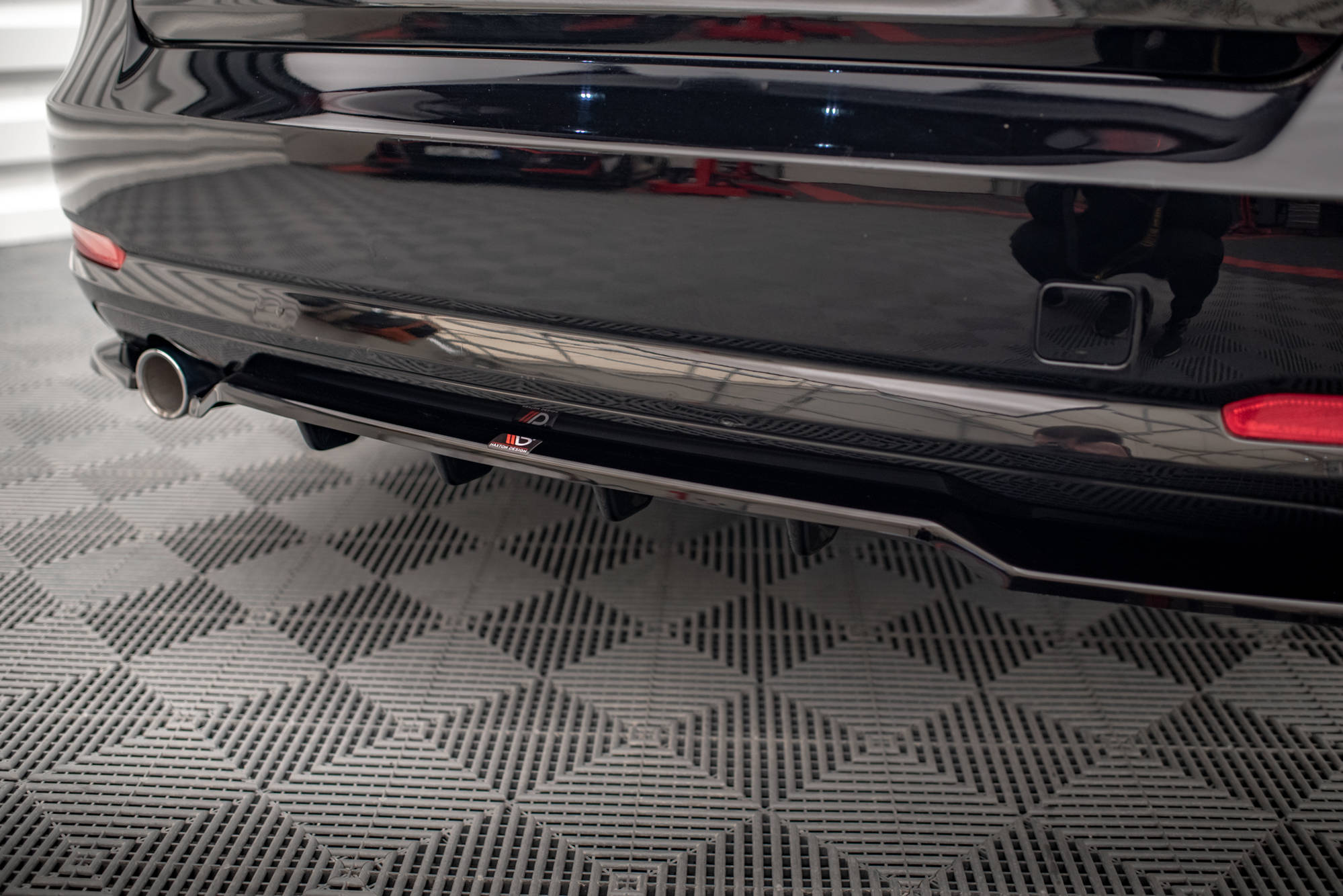 Central Rear Splitter (Vertical Bars) BMW 3 GT F34 - 5