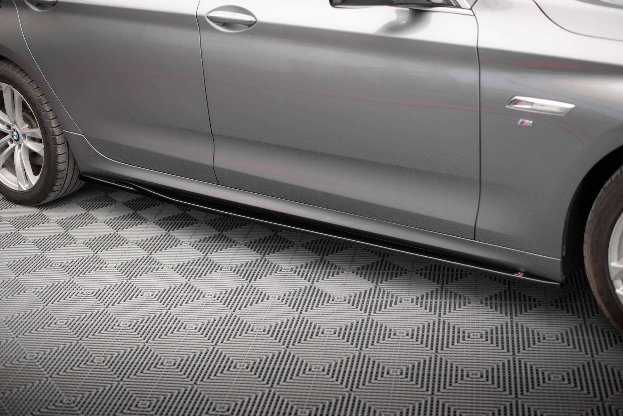 Side Skirts Diffusers BMW 5 GT M-Pack F07 - 3