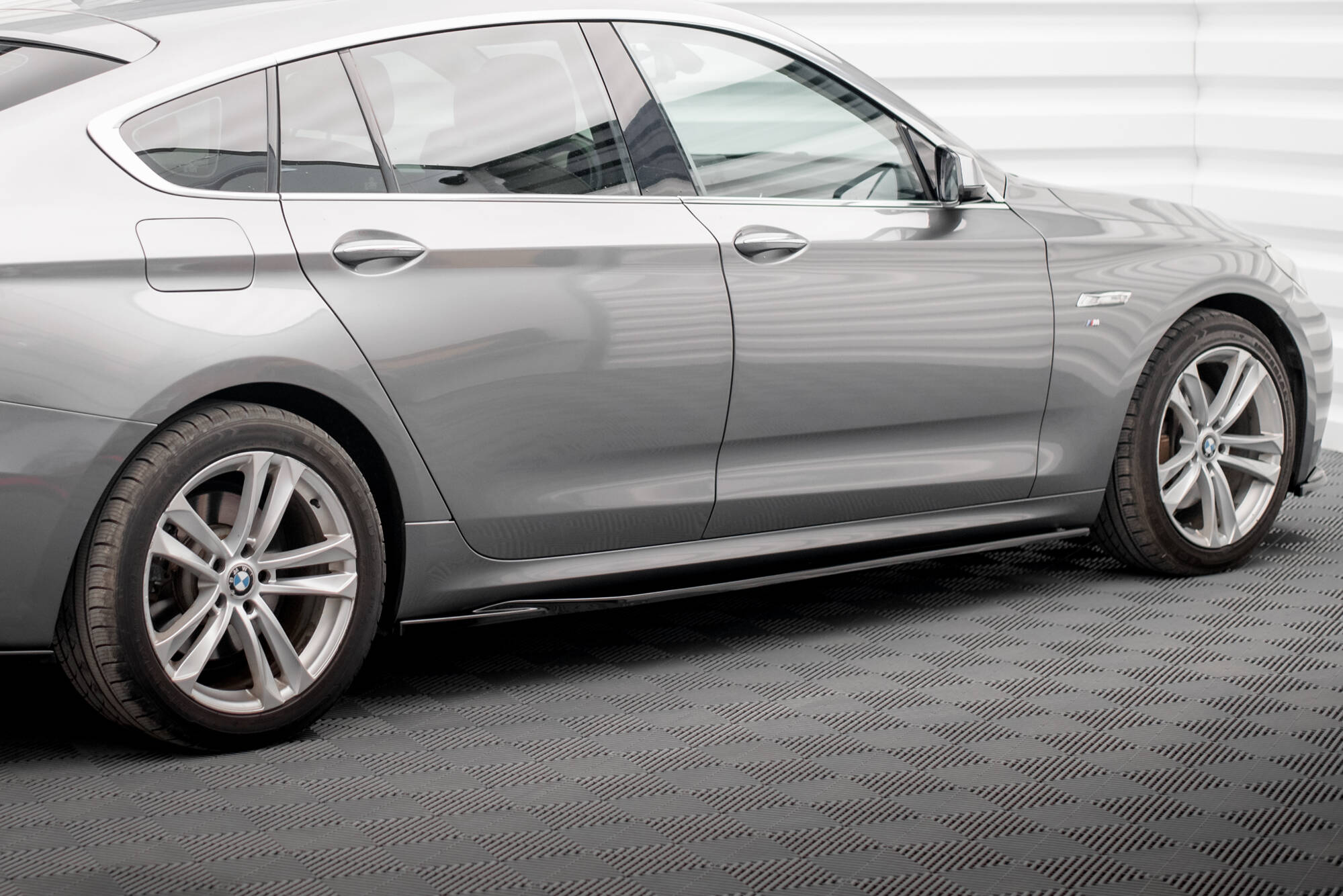 Side Skirts Diffusers BMW 5 GT M-Pack F07 - 2