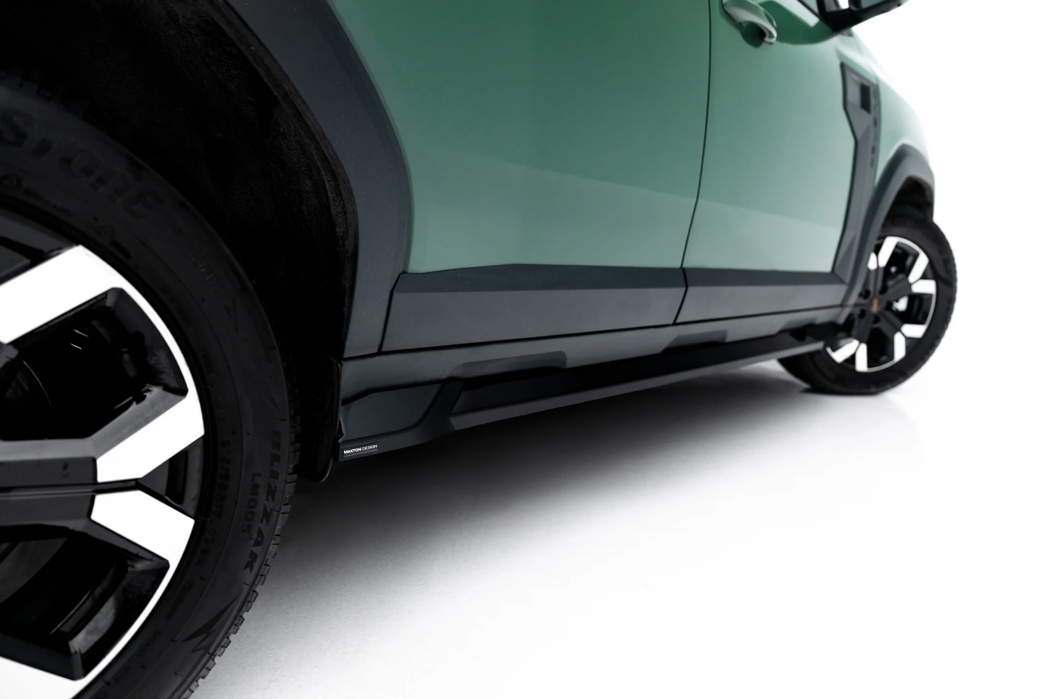 SIDE SKIRTS DIFFUSERS SUITABLE FOR DACIA DUSTER MK3 – MAXTON DESIGN
