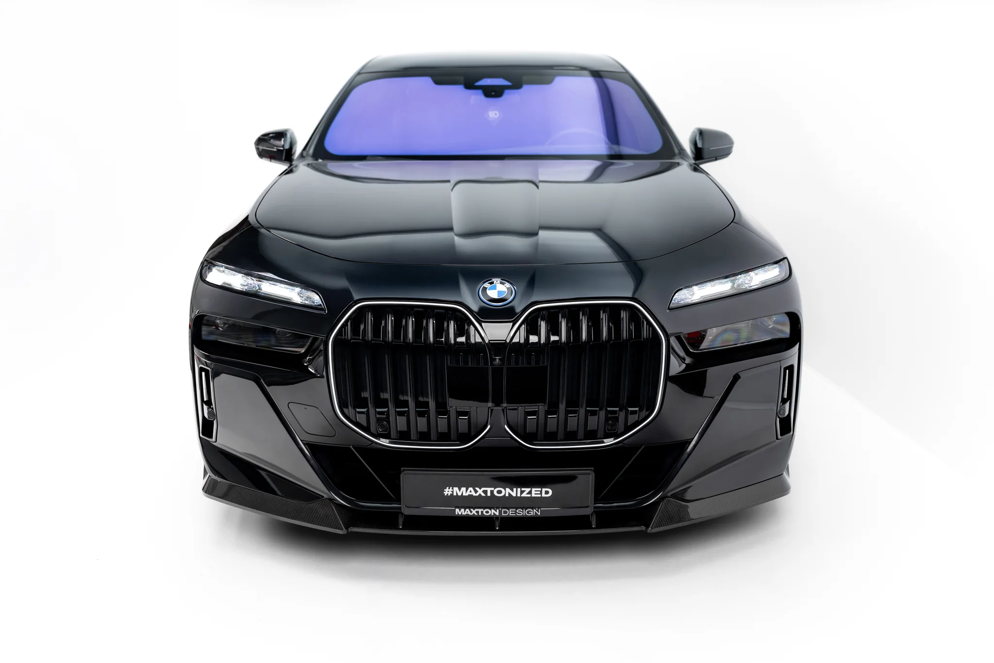 PREPREG CARBON FIBER FRONT SPLITTER SUITABLE FOR BMW 7 M-PACK / M760E / I7 M-PACK G70 – MAXTON DESIGN