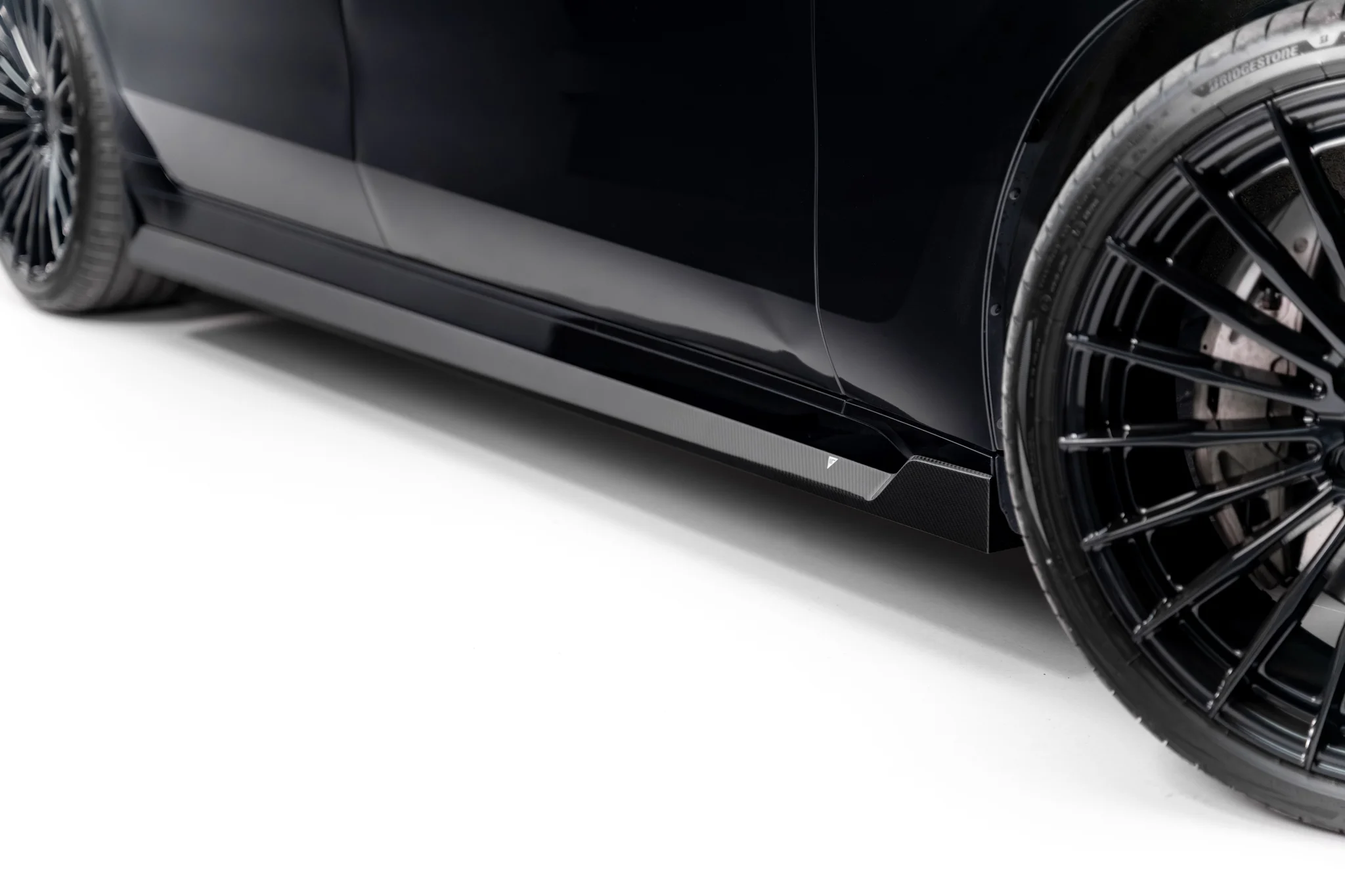 PREPREG CARBON FIBER SIDE SKIRTS SUITABLE FOR BMW 7 M-PACK / M760E / I7 M-PACK G70 – MAXTON DESIGN - 2