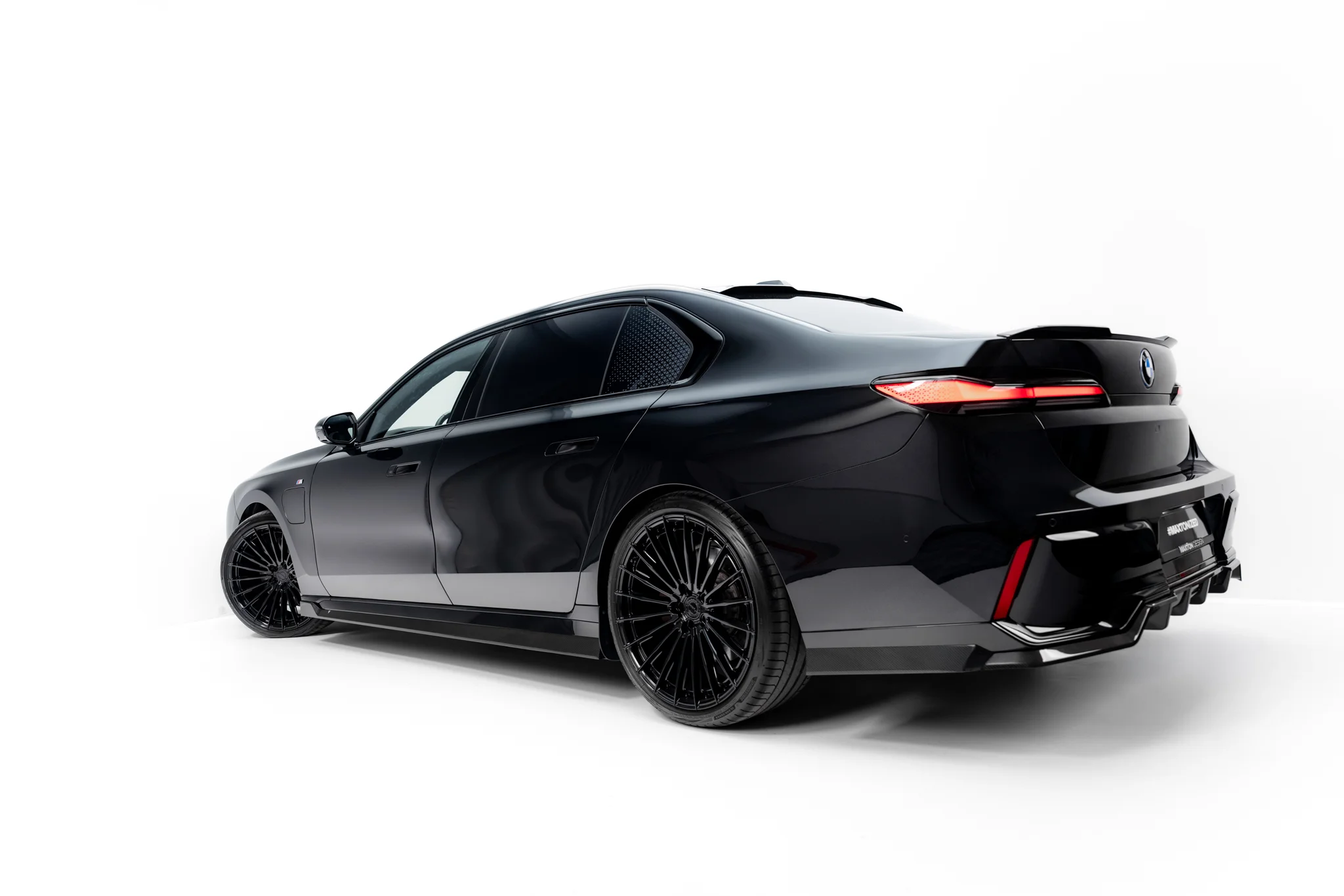 PREPREG CARBON FIBER SIDE SKIRTS SUITABLE FOR BMW 7 M-PACK / M760E / I7 M-PACK G70 – MAXTON DESIGN