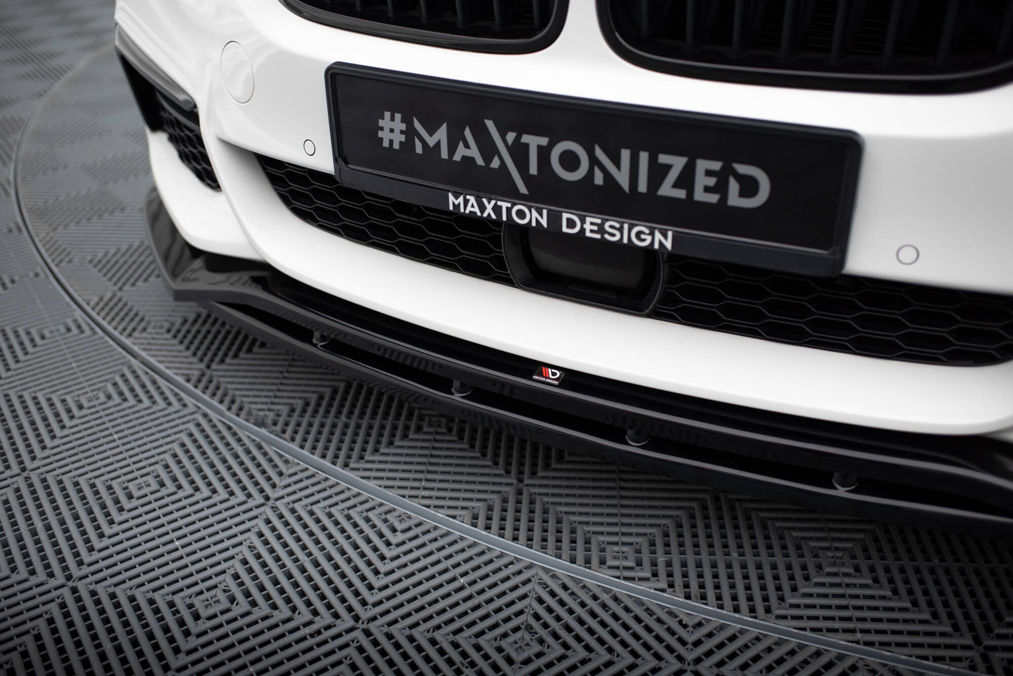 Front Splitter V.3 BMW 5 M-Pack G30 / G31 - 4