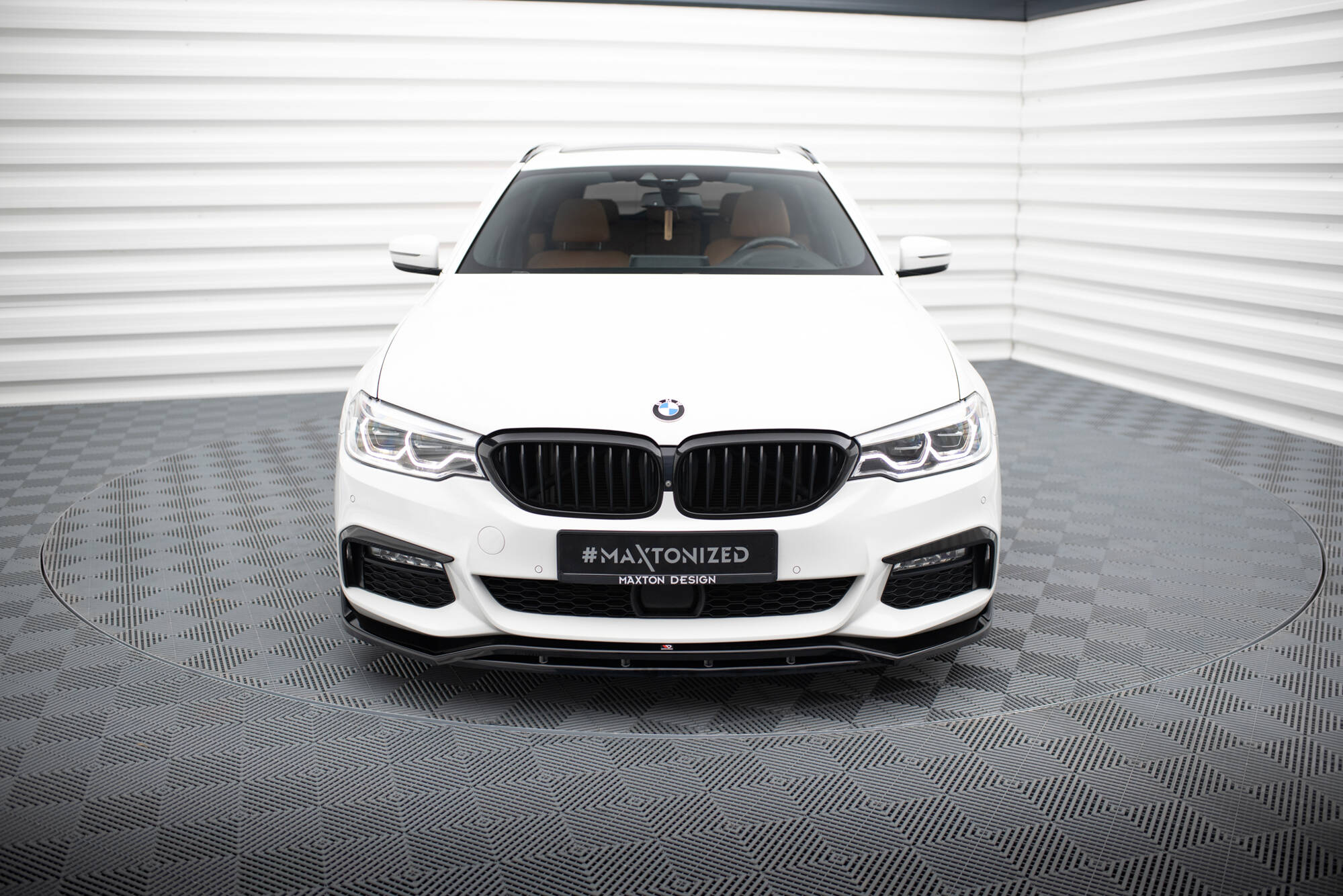 Front Splitter V.3 BMW 5 M-Pack G30 / G31 - 2