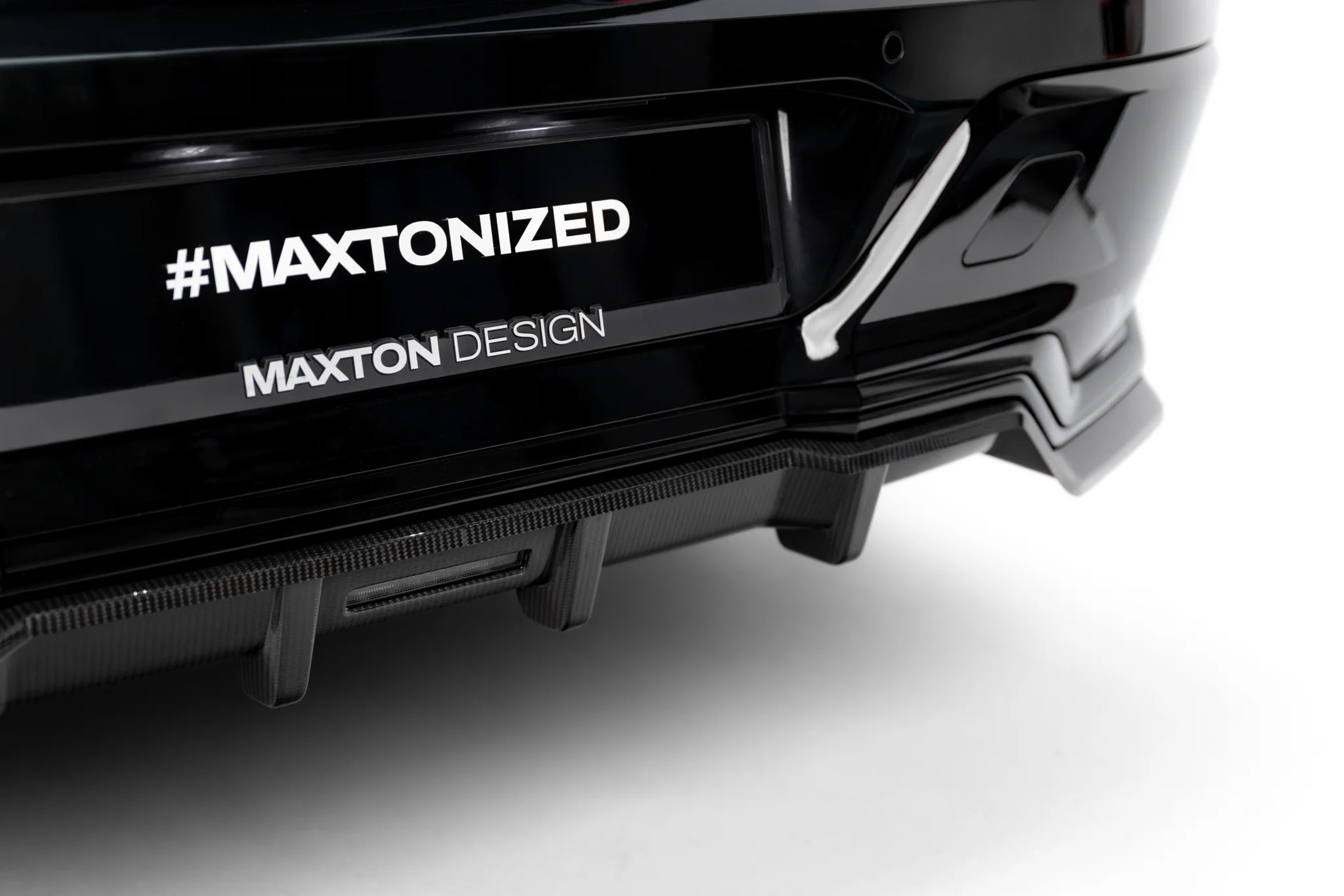 PREPREG CARBON FIBER REAR SPLITTER (WITH VERTICAL BARS) SUITABLE FOR BMW 7 M-PACK / I7 M-PACK G70 – MAXTON DESIGN - 4