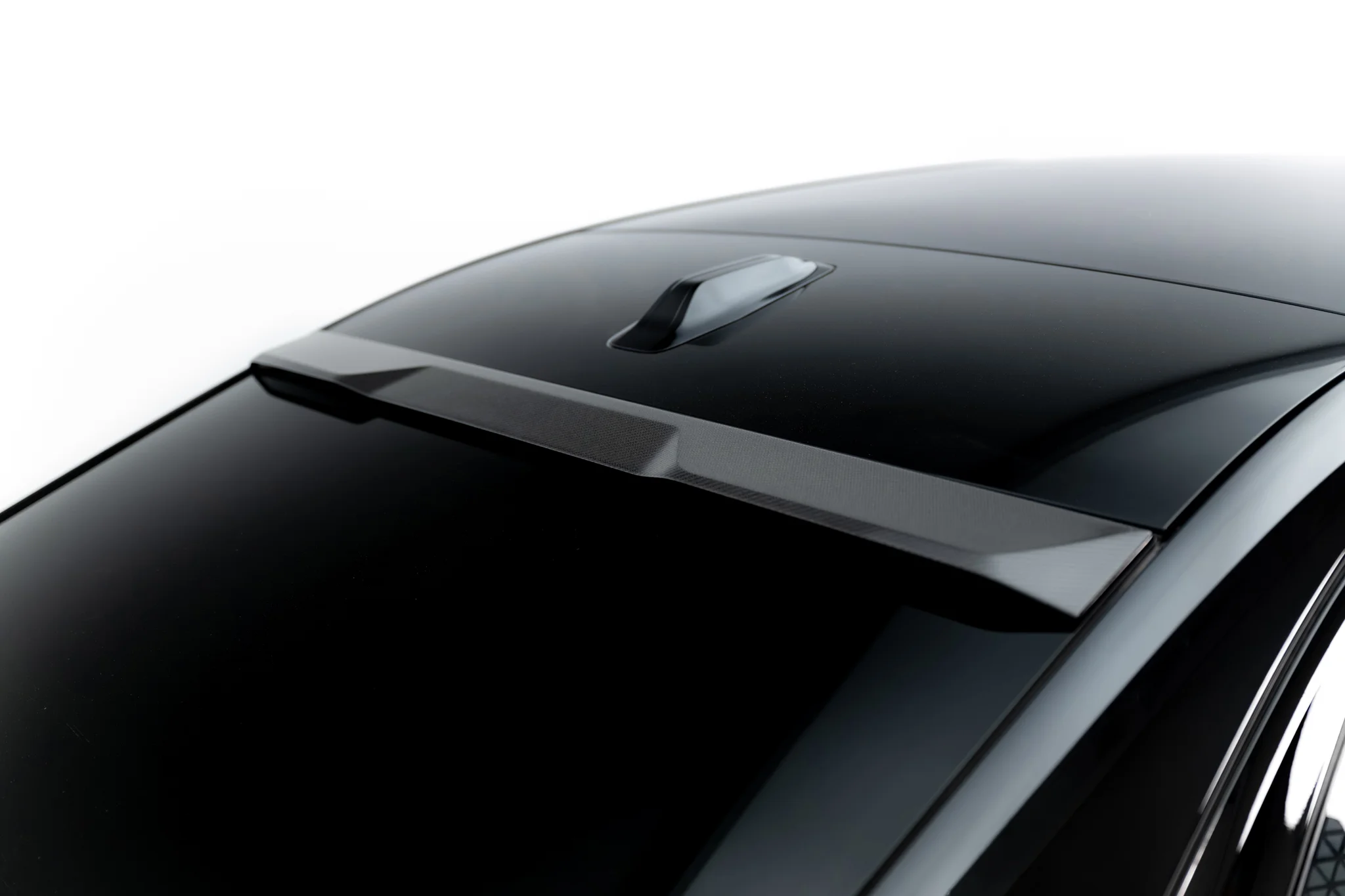 PREPREG CARBON FIBER REAR WINDOW SPOILER (UPPER) SUITABLE FOR BMW 7 M-PACK / M760E / I7 M-PACK G70 – MAXTON DESIGN - 2