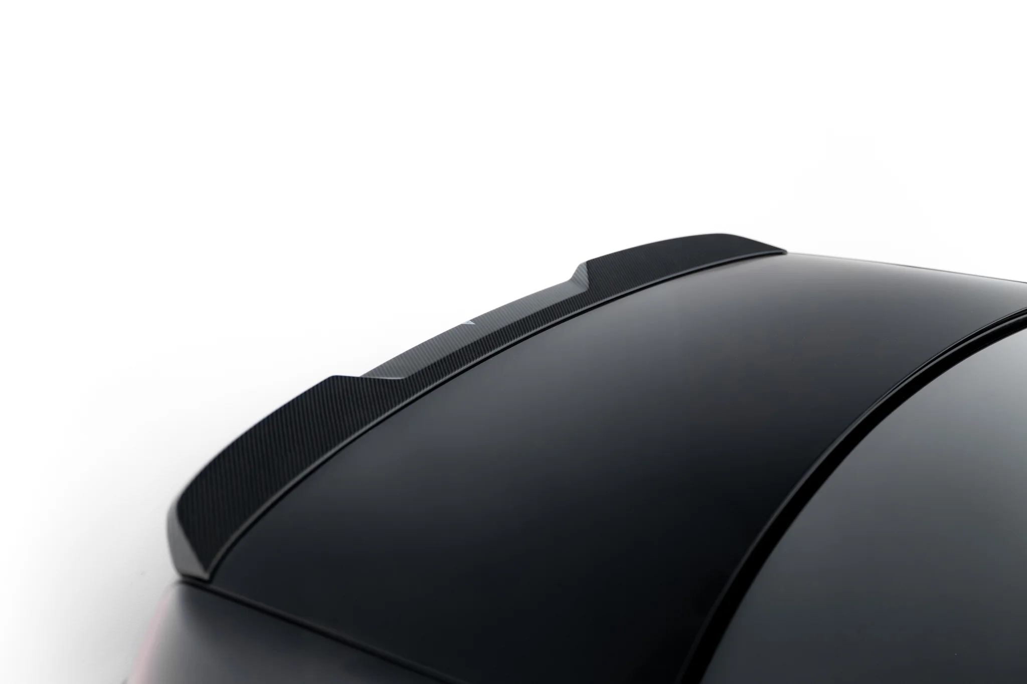 PREPREG CARBON FIBER TAILGATE SPOILER (LOWER) SUITABLE FOR BMW 7 M-PACK / M760E / I7 M-PACK G70 – MAXTON DESIGN - 7