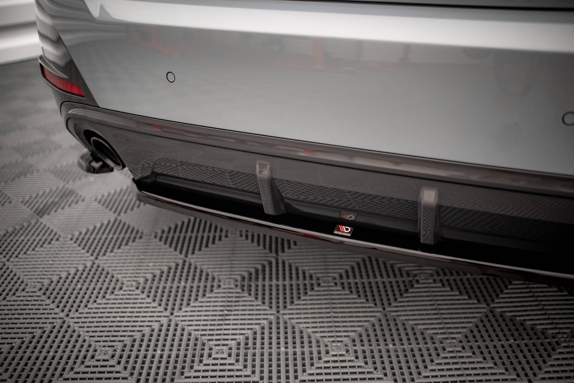 Central Rear Splitter BMW 4 Gran Coupe M-Pack G26 - 4