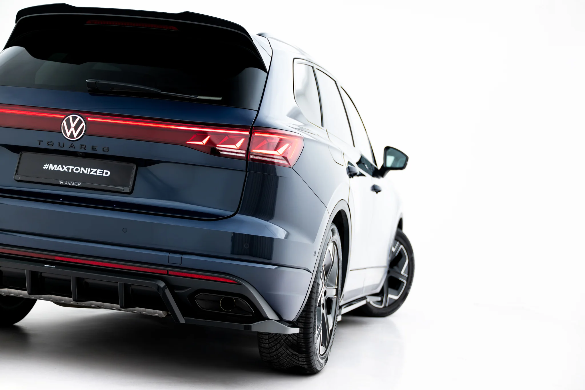 REAR SPLITTER (WITH VERTICAL BARS) SUITABLE FOR VOLKSWAGEN TOUAREG ELEGANCE MK3 FACELIFT – MAXTON DESIGN - 6